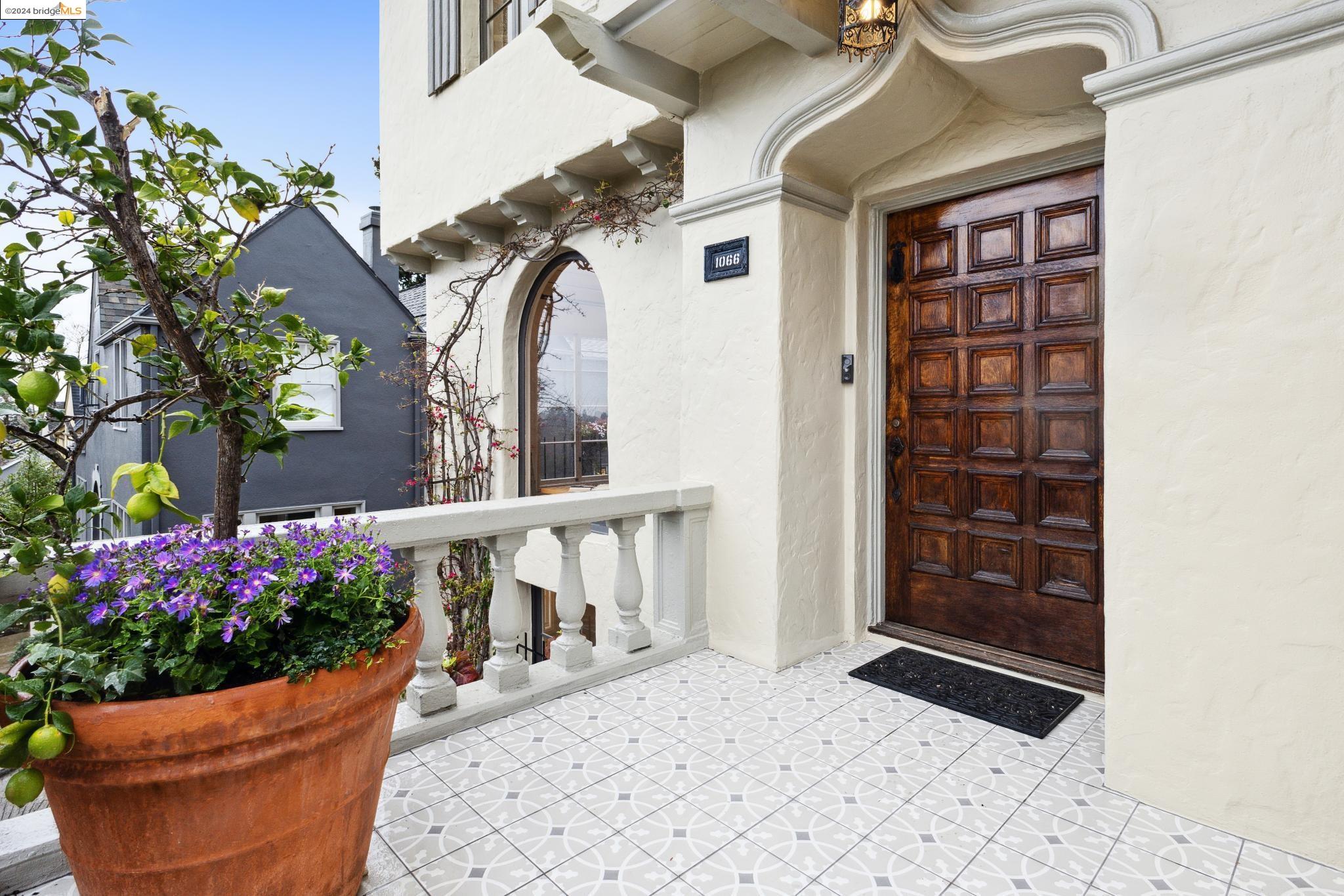 1066 Sunnyhills Road