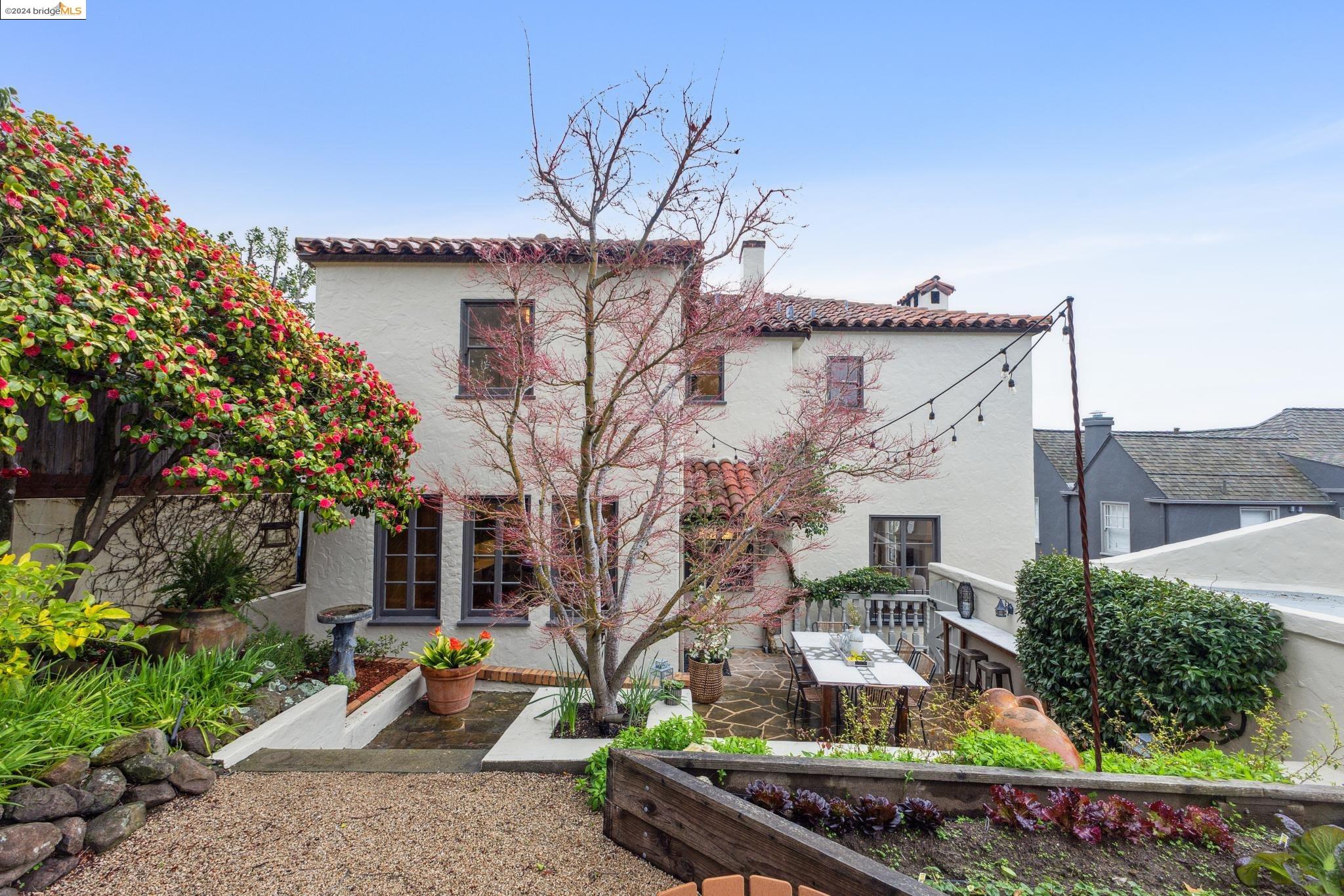 1066 Sunnyhills Road