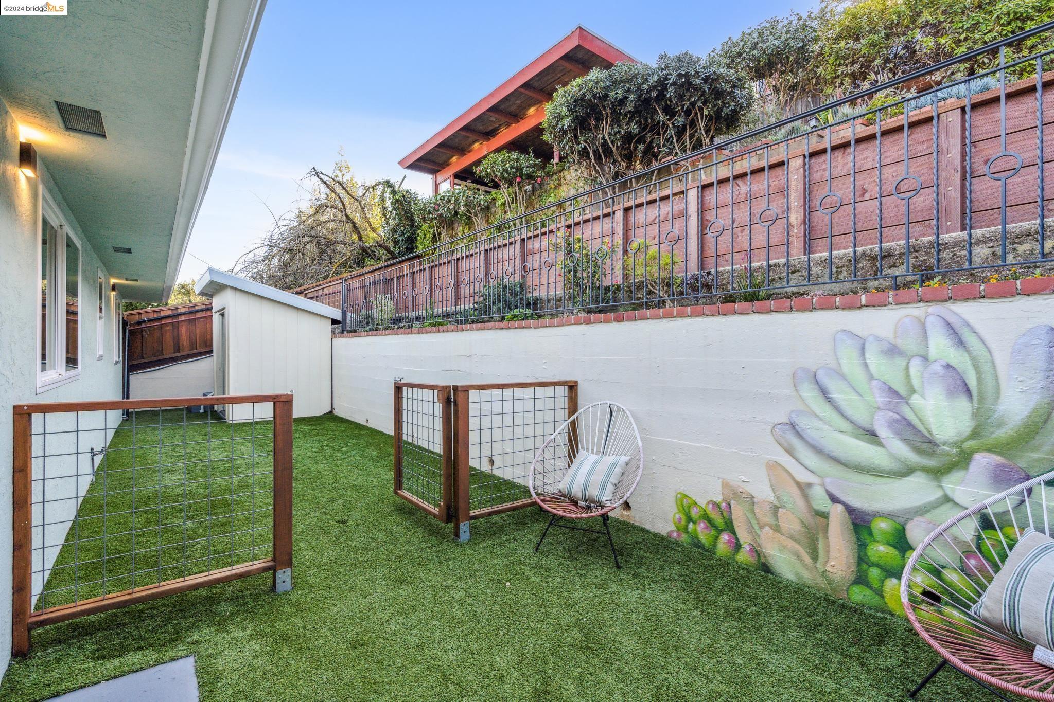 3387 Victor Avenue