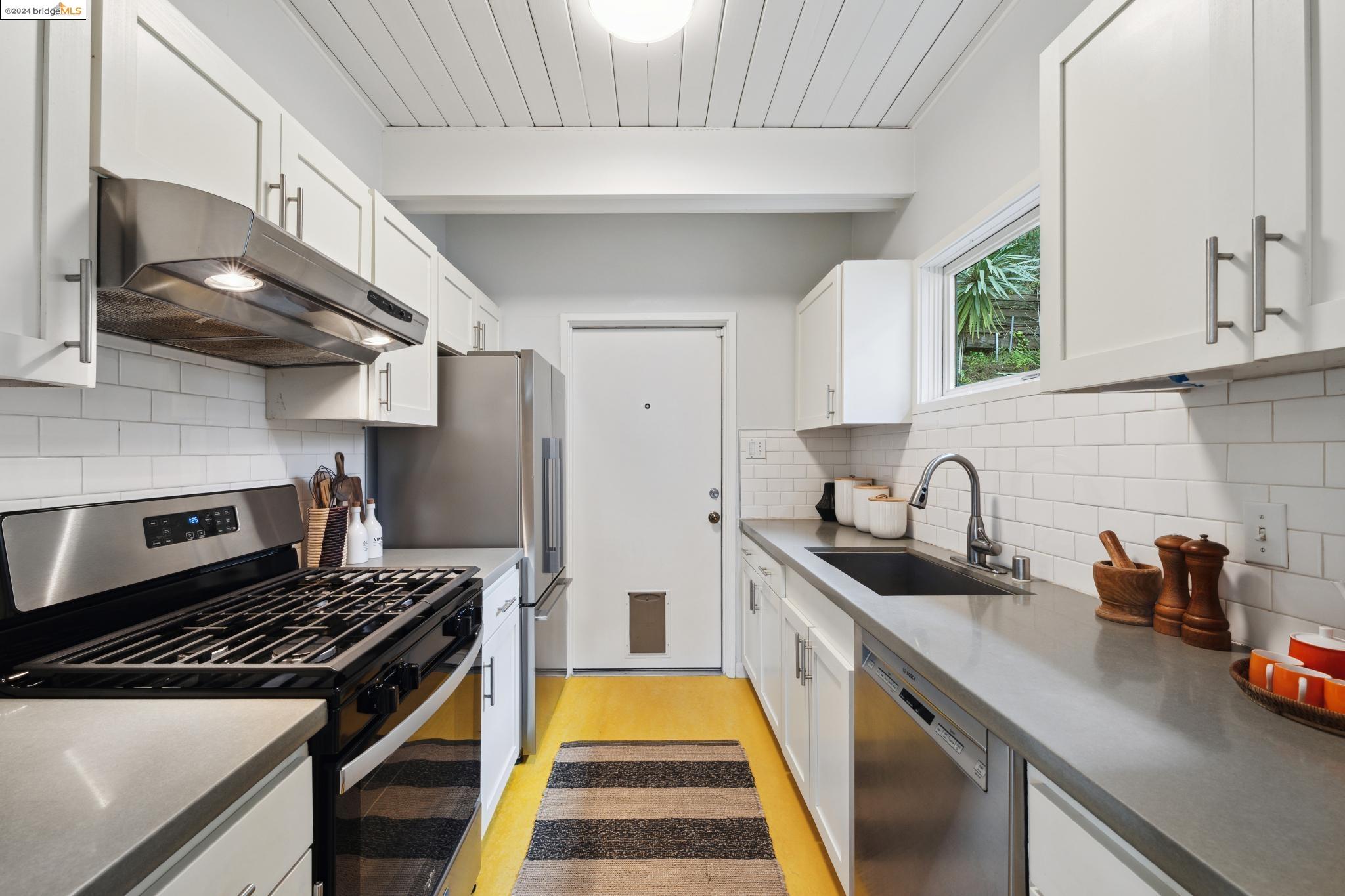 183 Fairlawn Dr