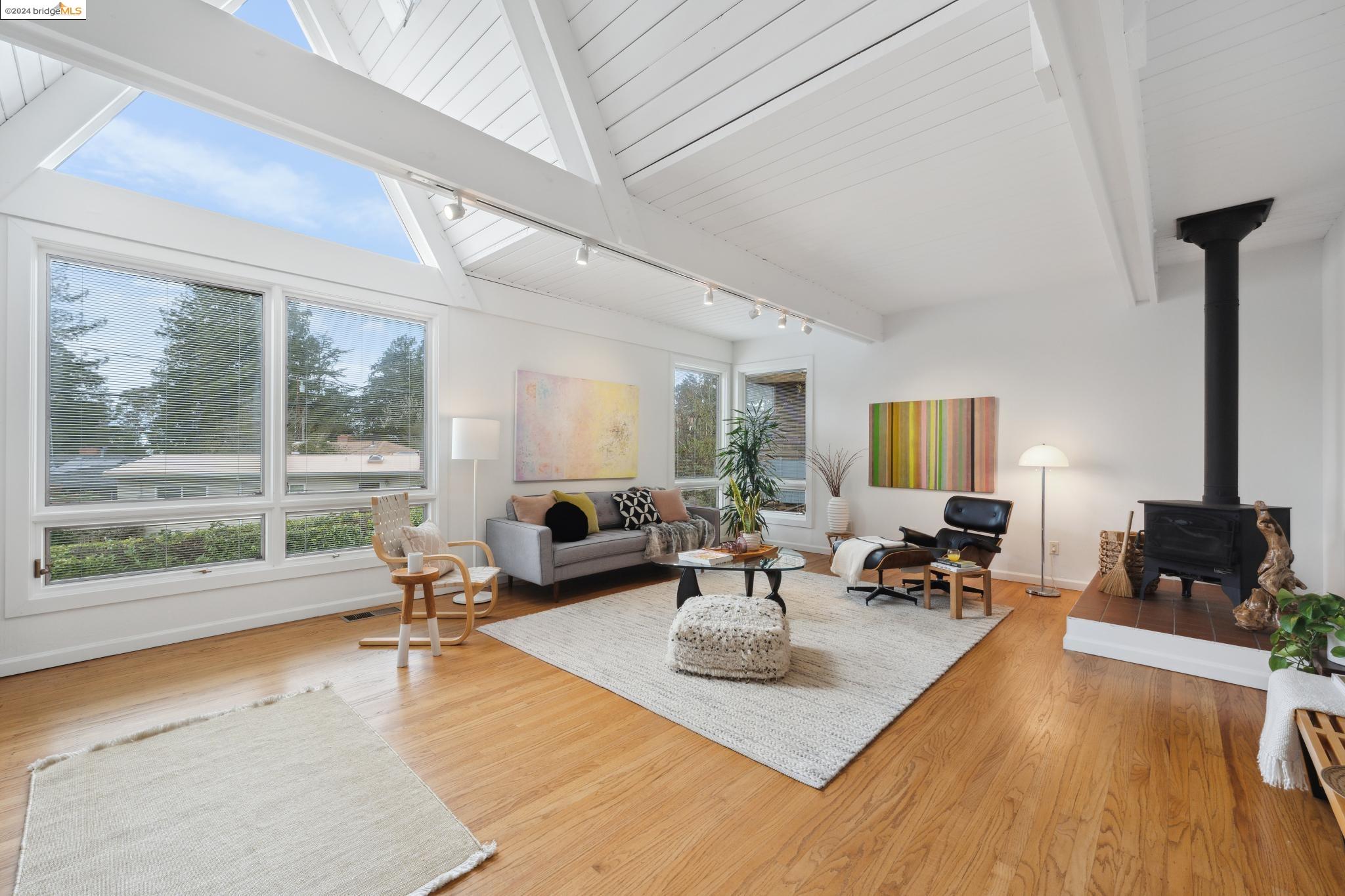 183 Fairlawn Dr