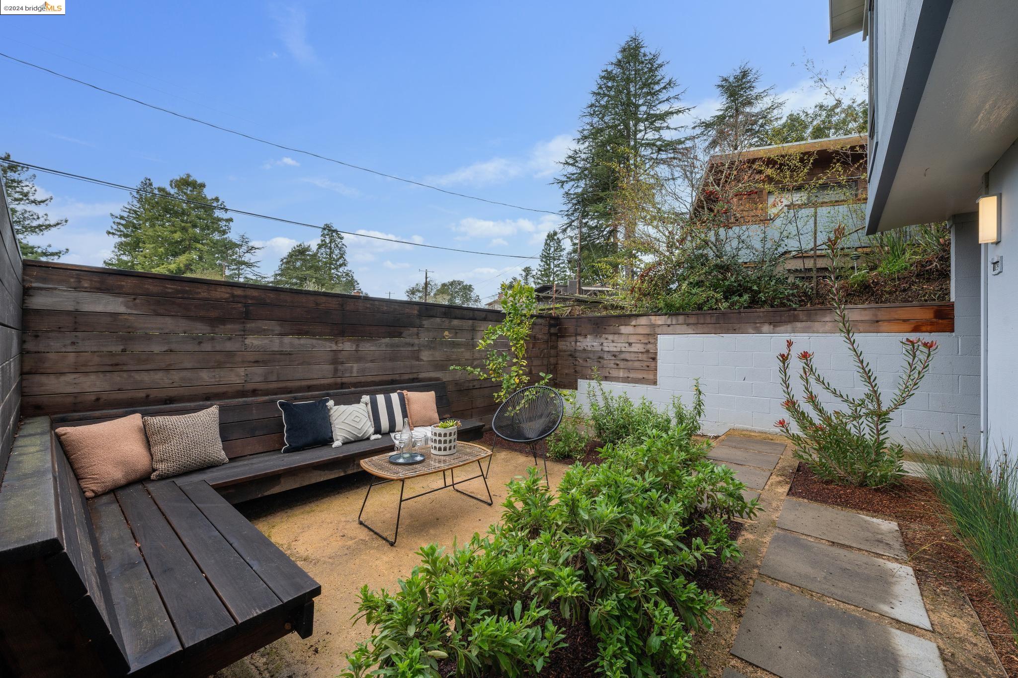 183 Fairlawn Dr