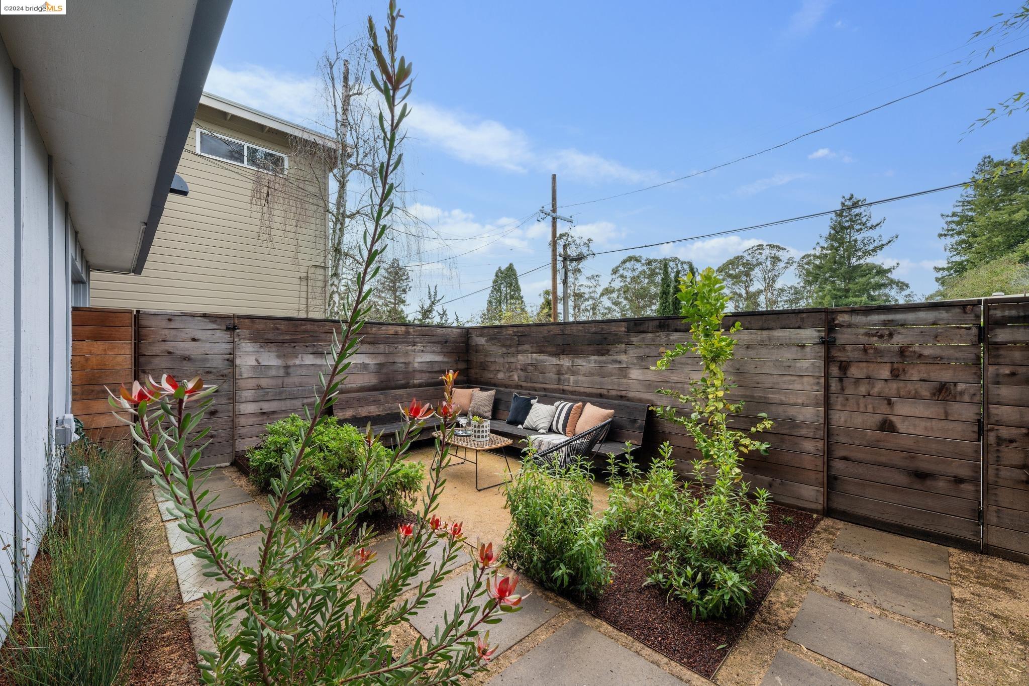 183 Fairlawn Dr