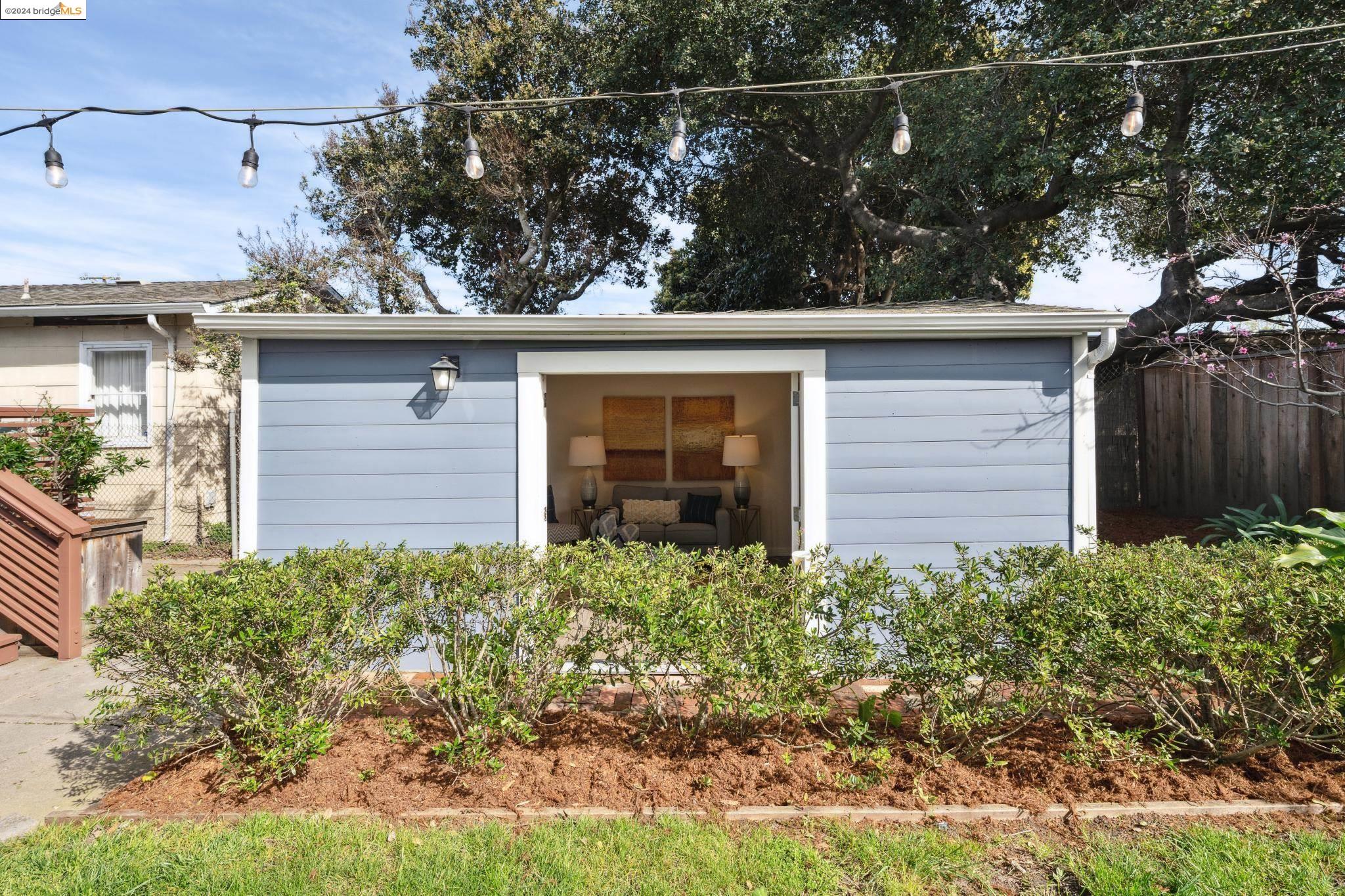 865 42nd street