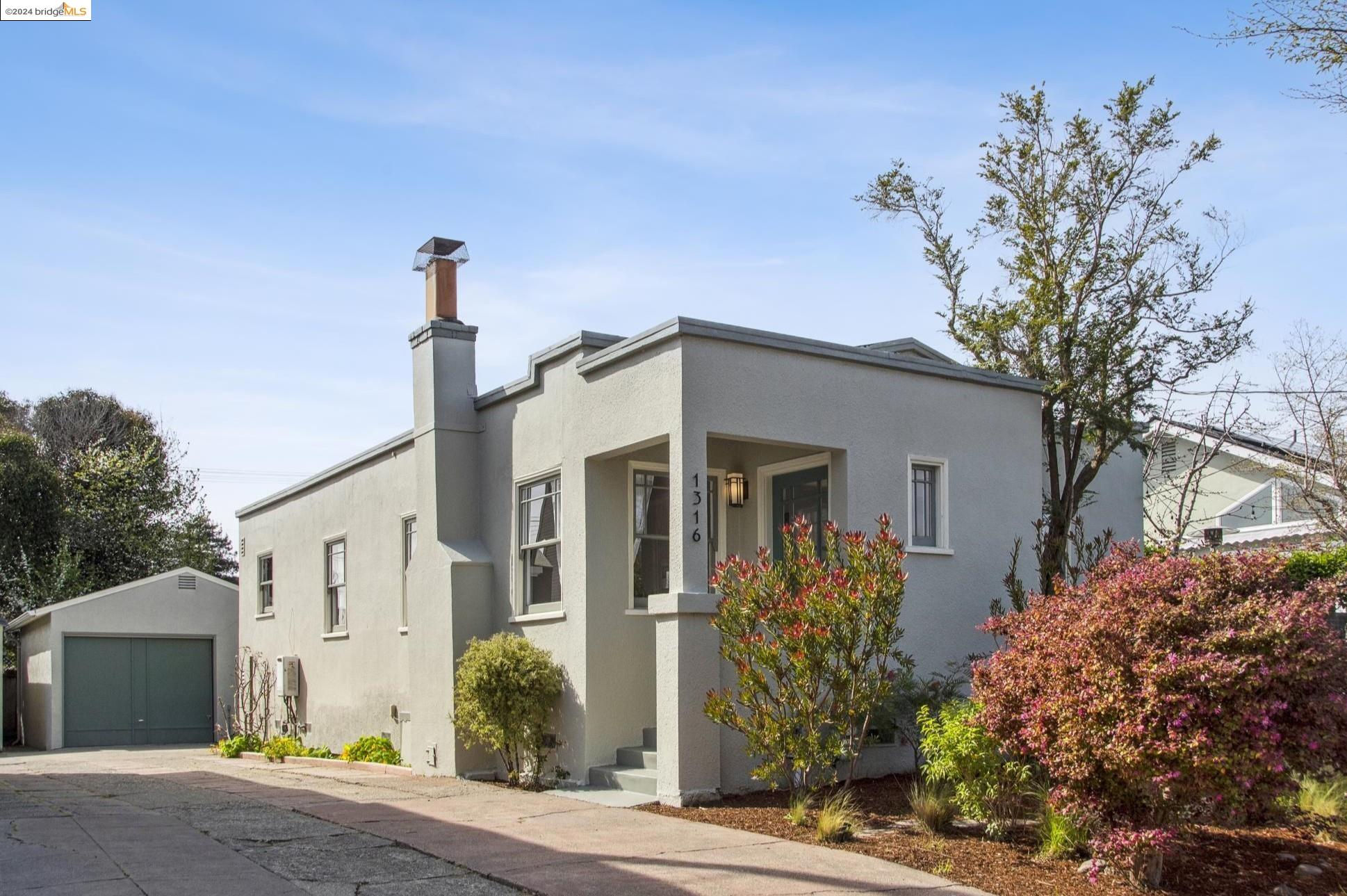 1316 Evelyn Ave
