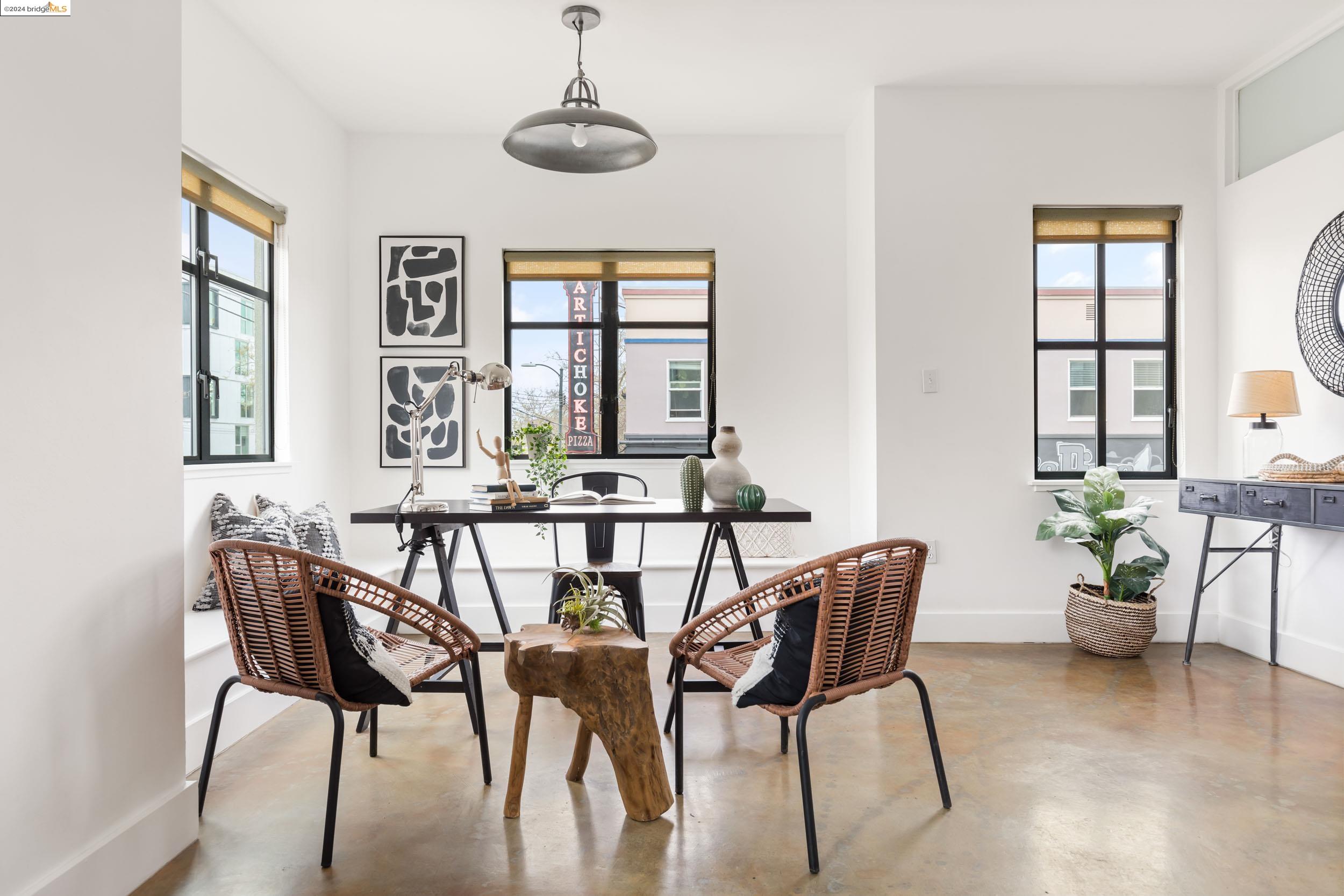 4811 Telegraph Ave # 212