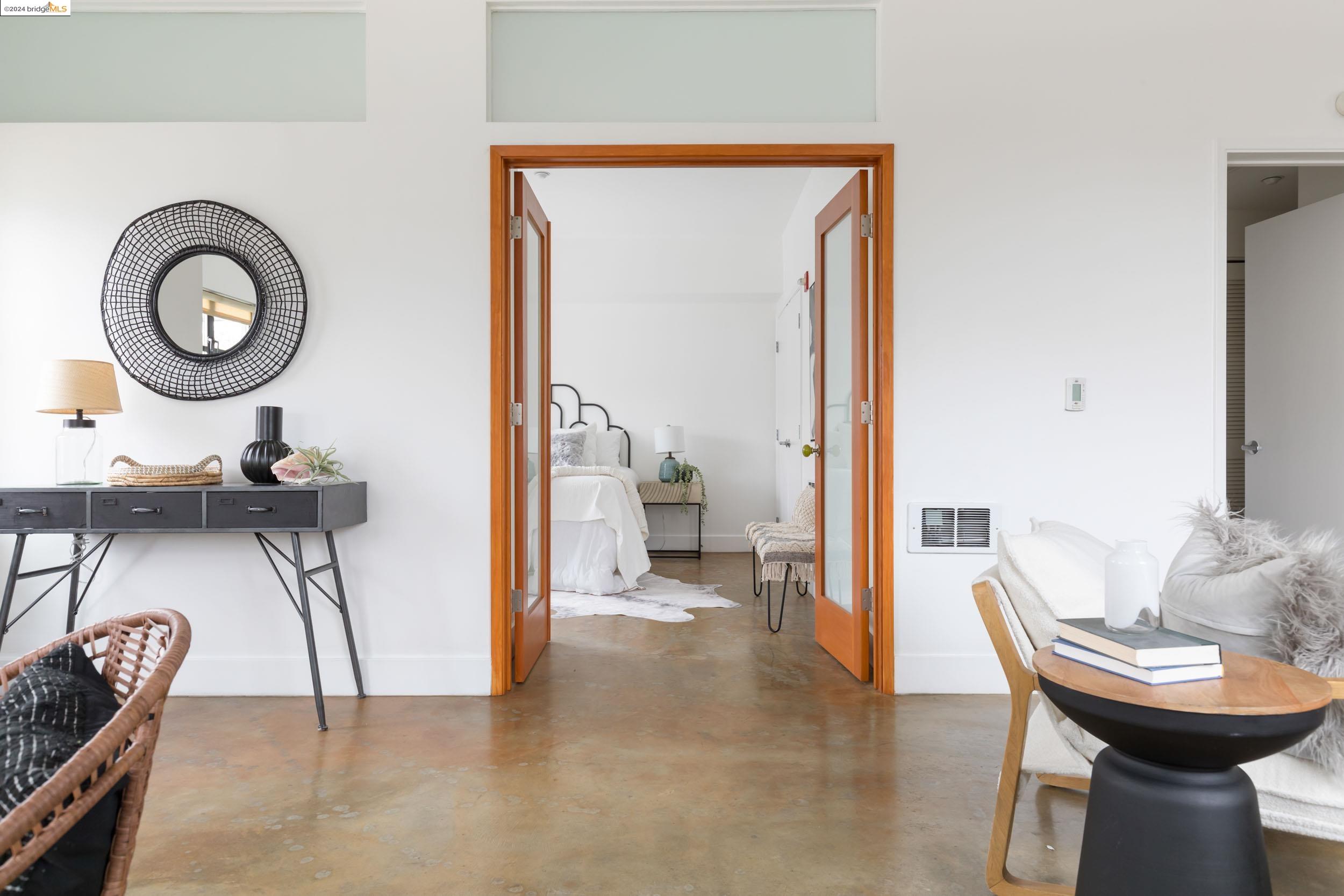 4811 Telegraph Ave # 212