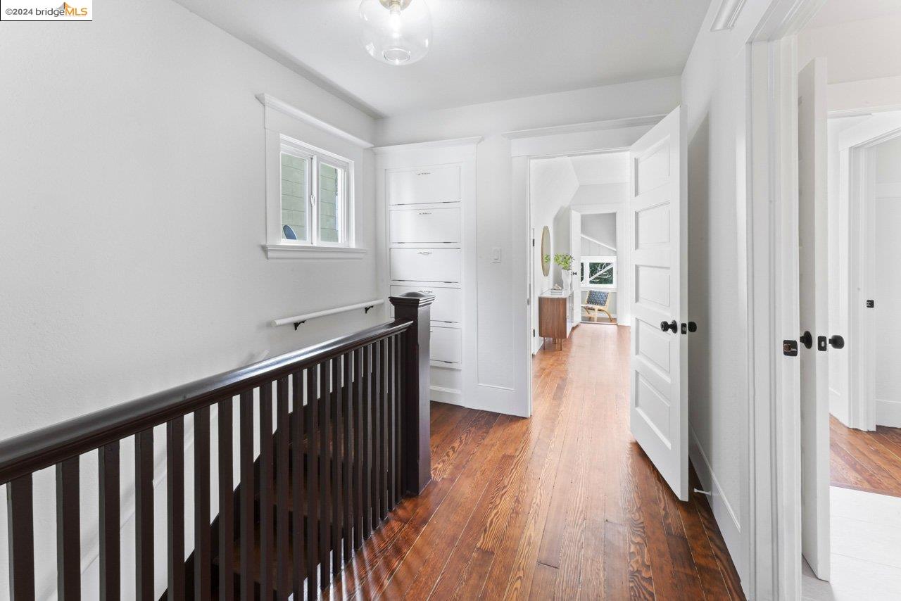 2232 8Th Ave