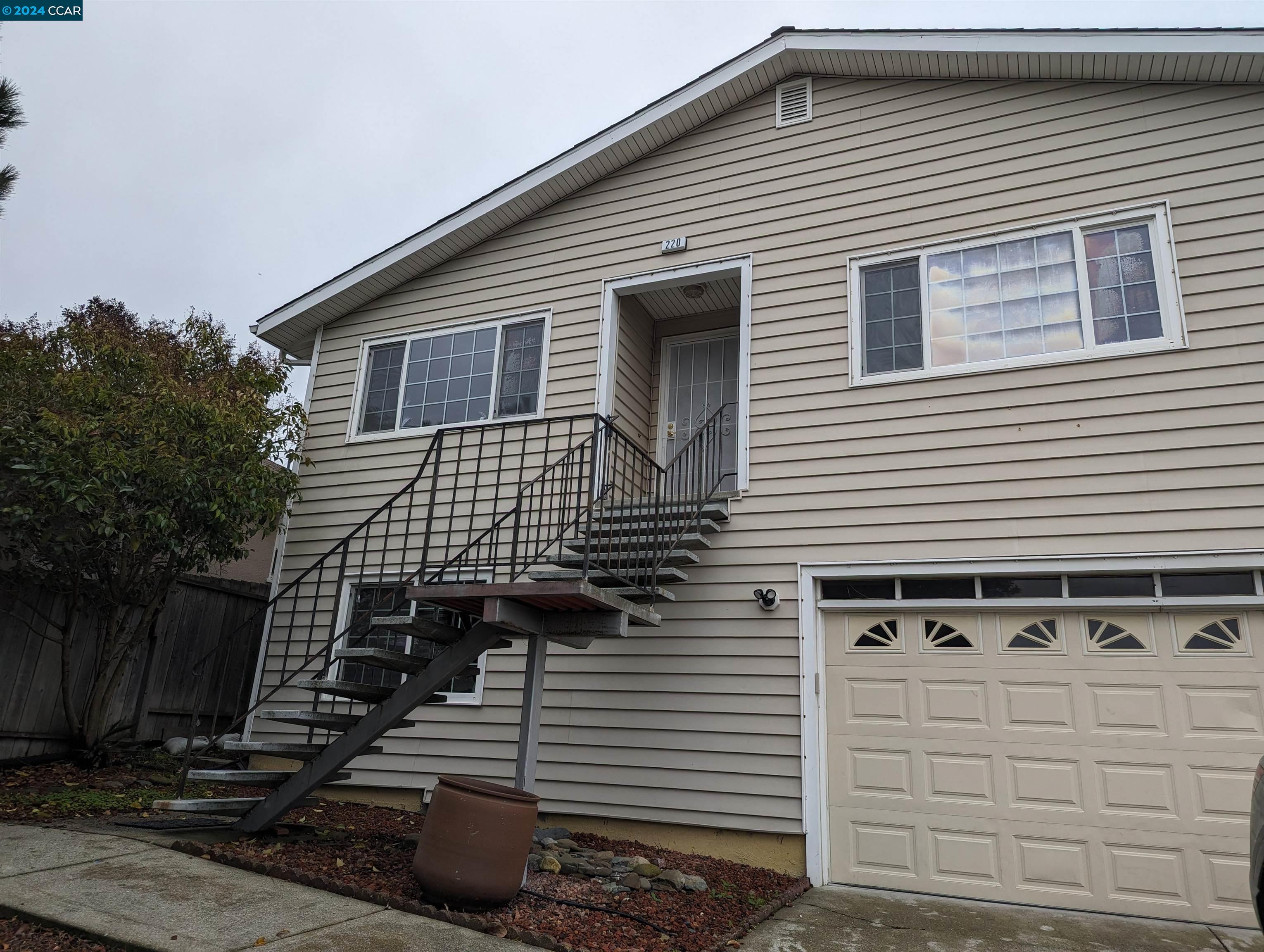 220 Vallejo Avenue