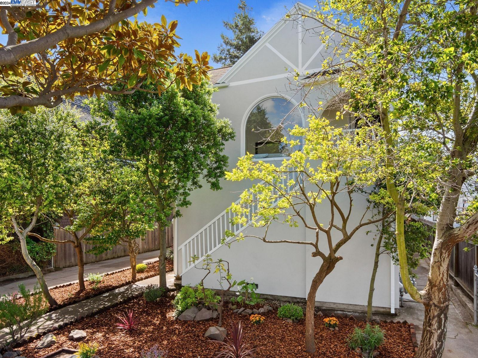 928 Taylor Ave