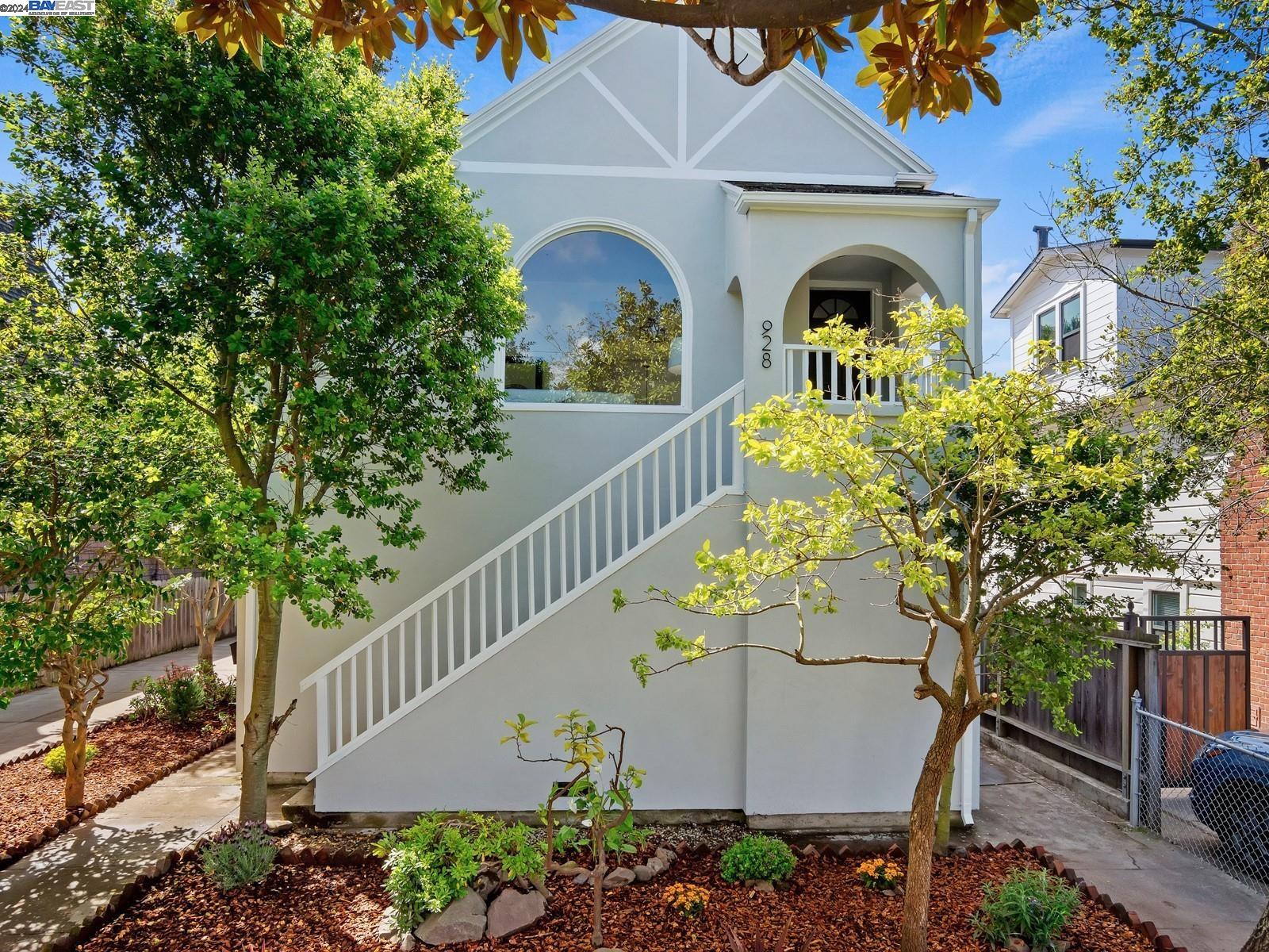 928 Taylor Ave