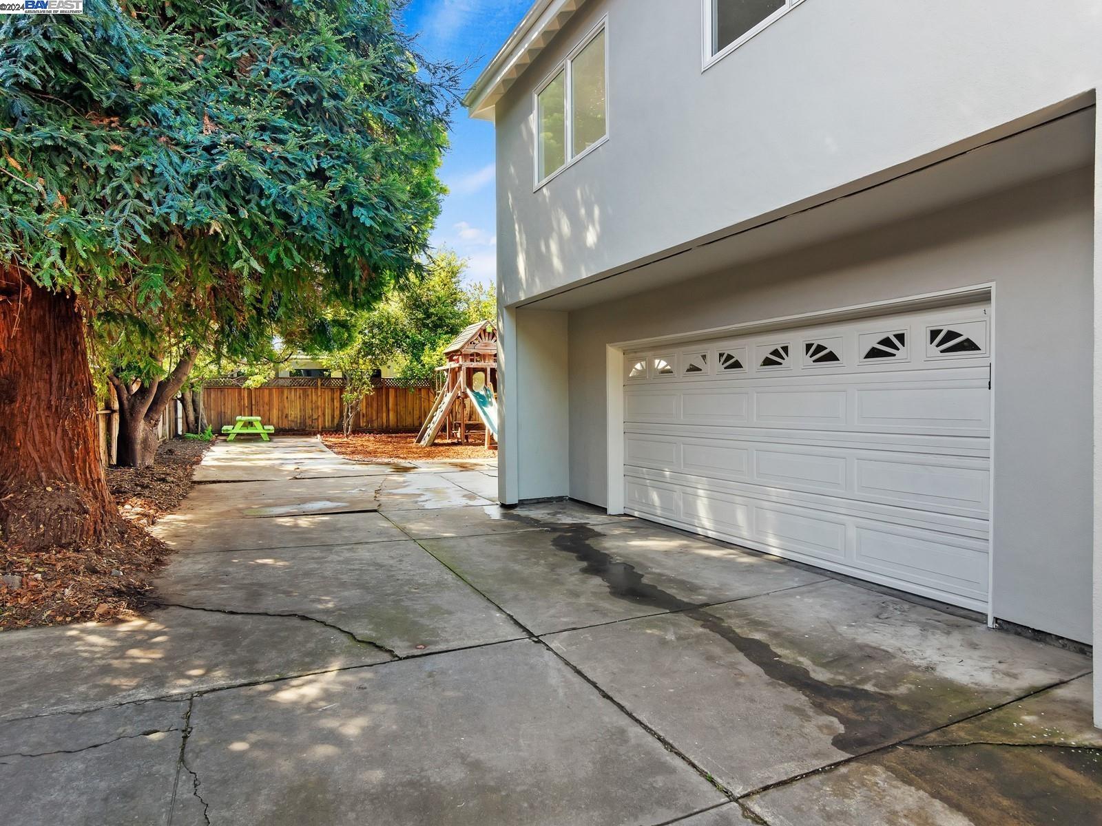 928 Taylor Ave