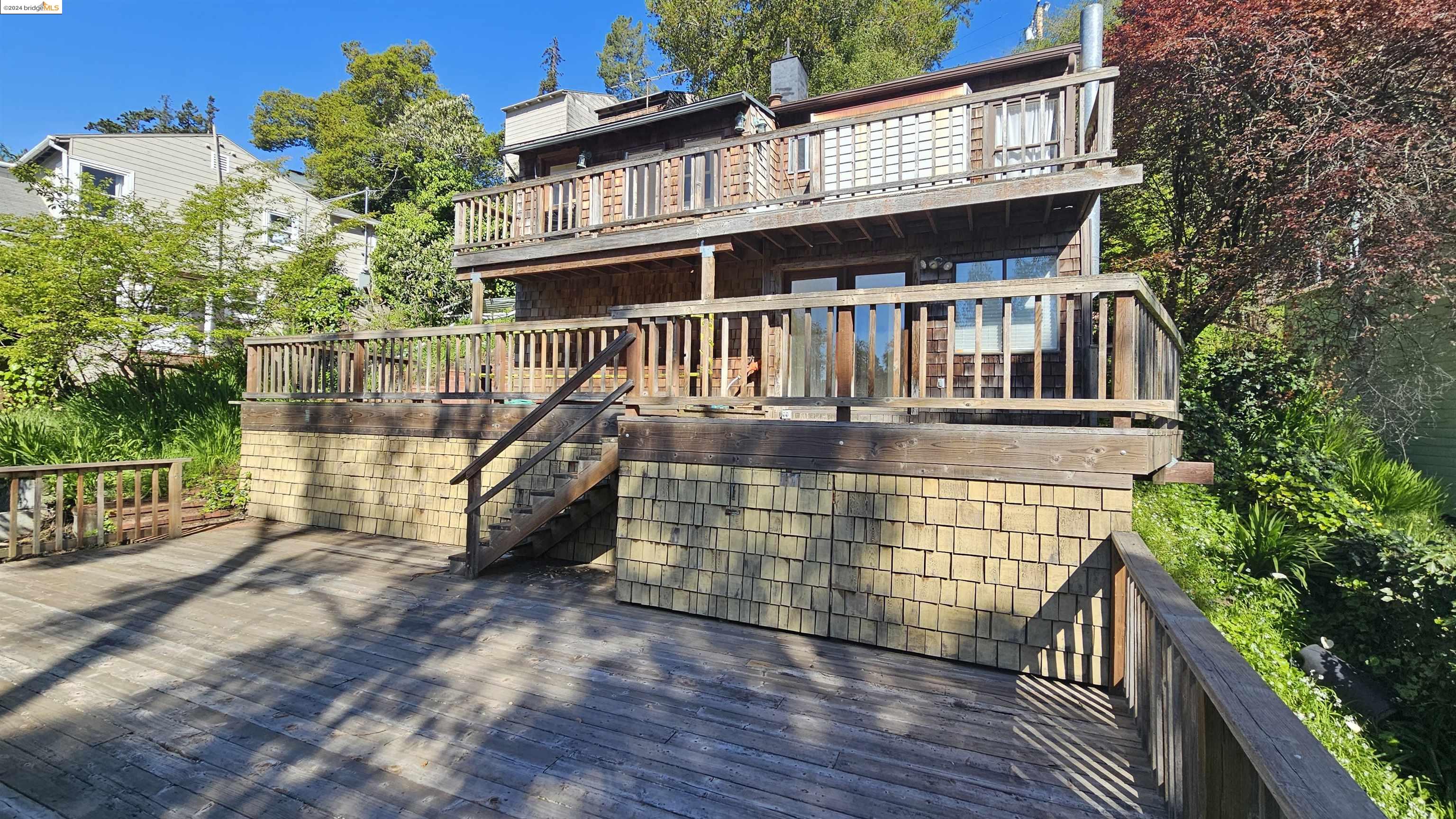 5687 Merriewood Dr