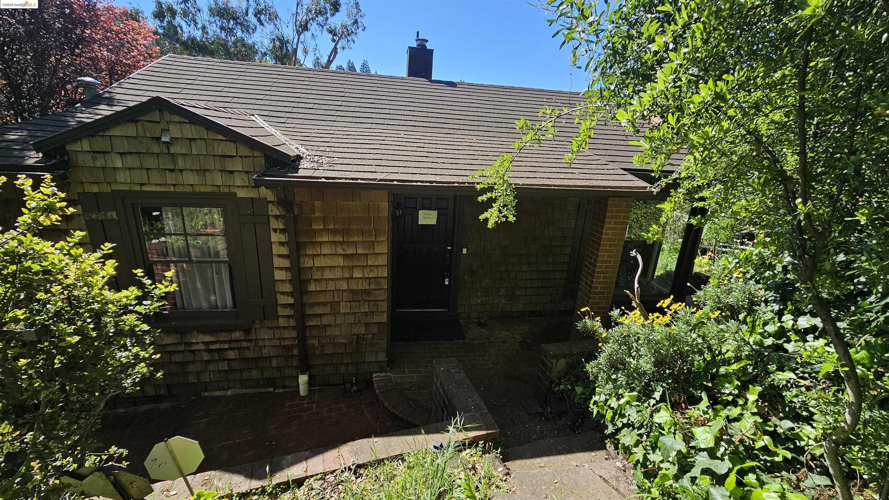 5687 Merriewood Dr