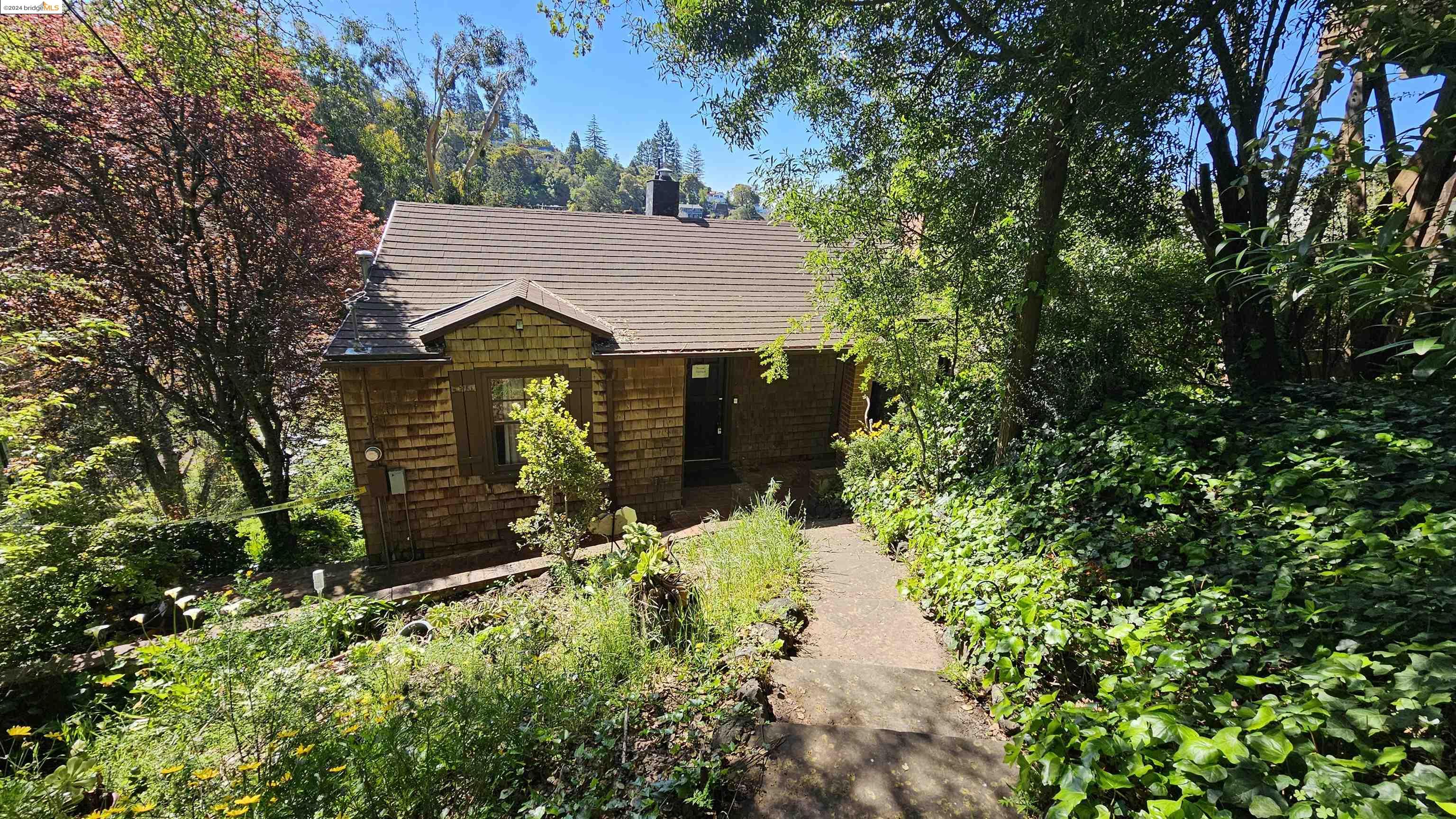 5687 Merriewood Dr