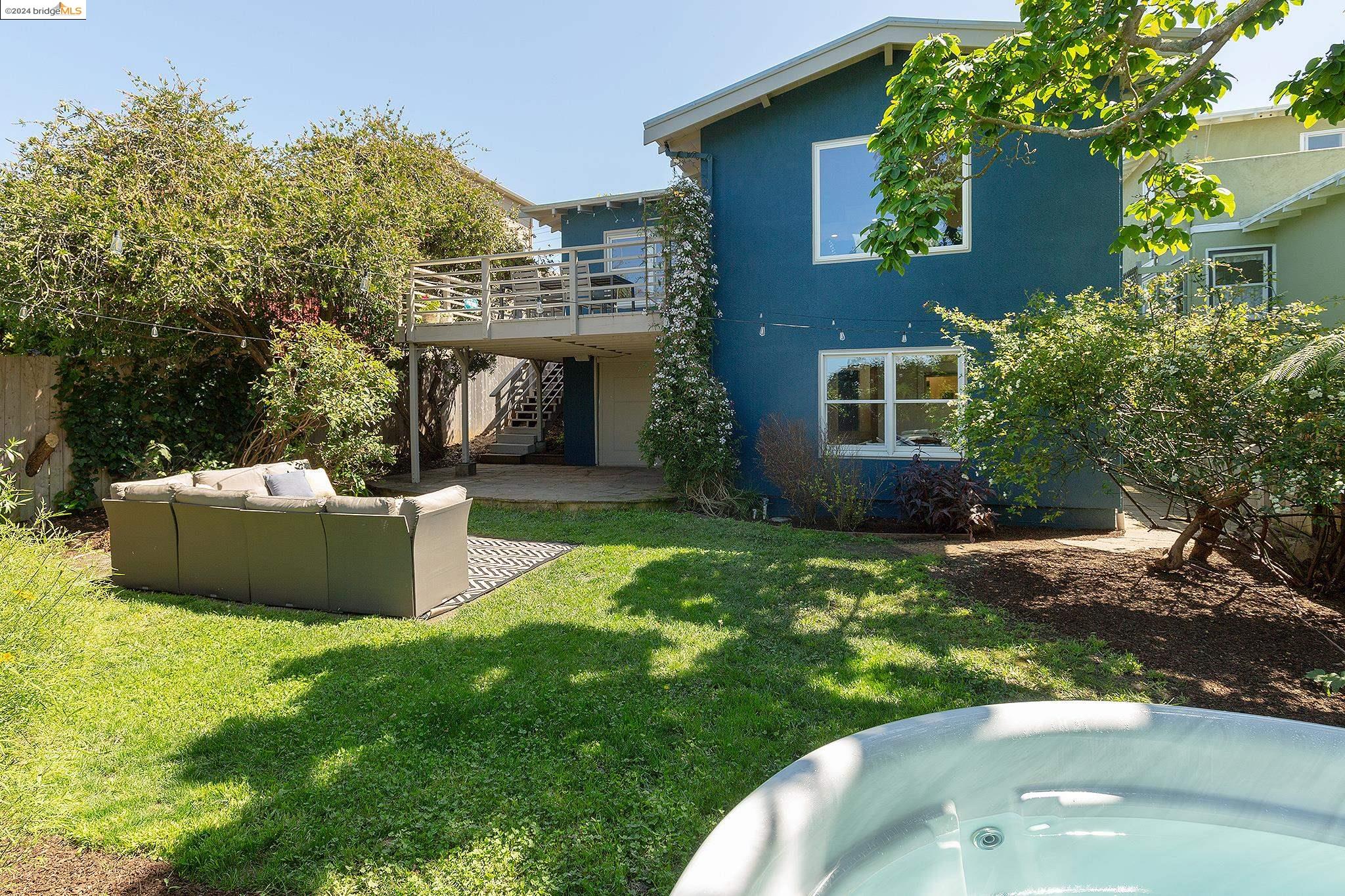 1032 Peralta Ave