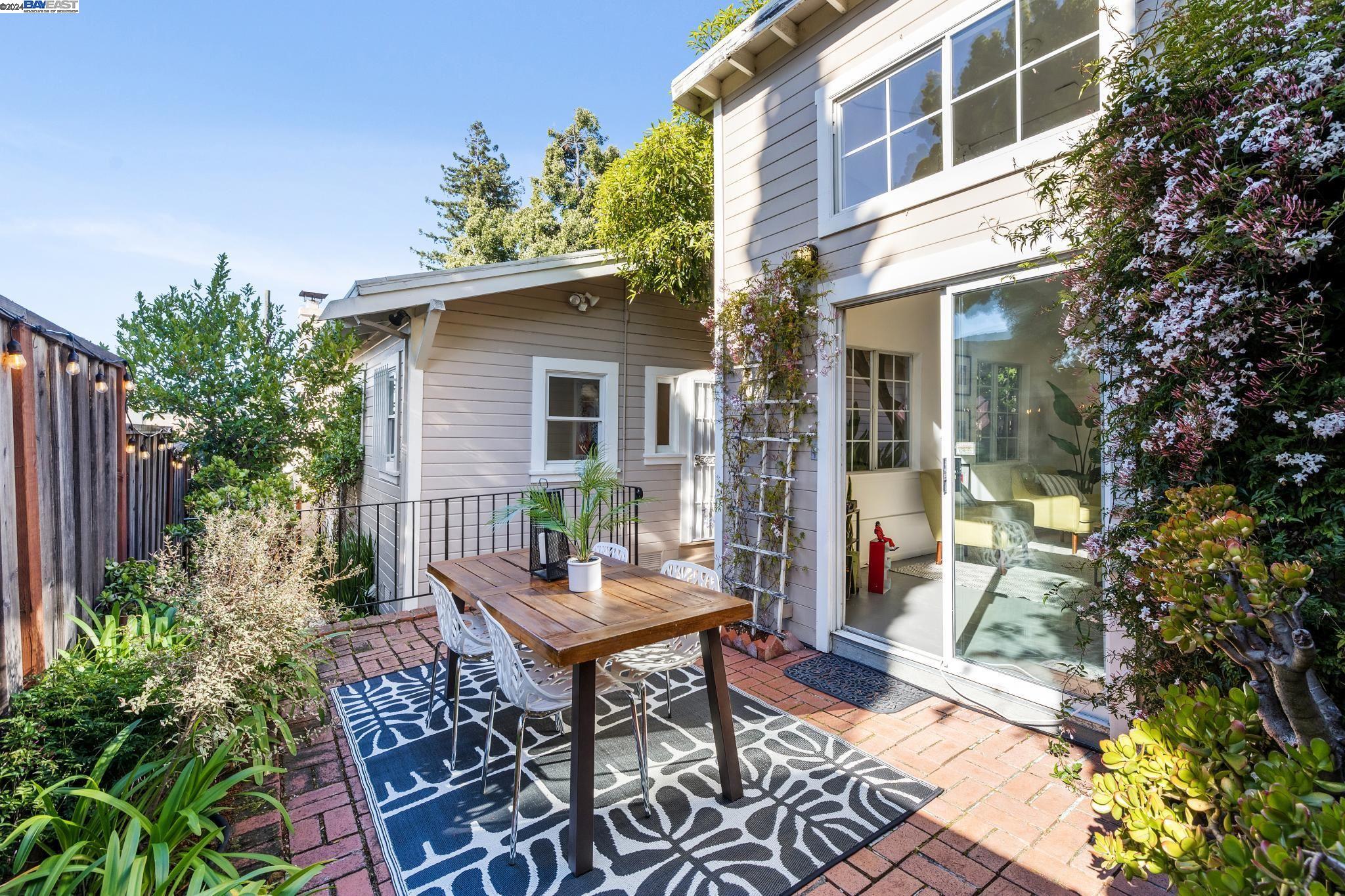 2720 MADELINE STREET