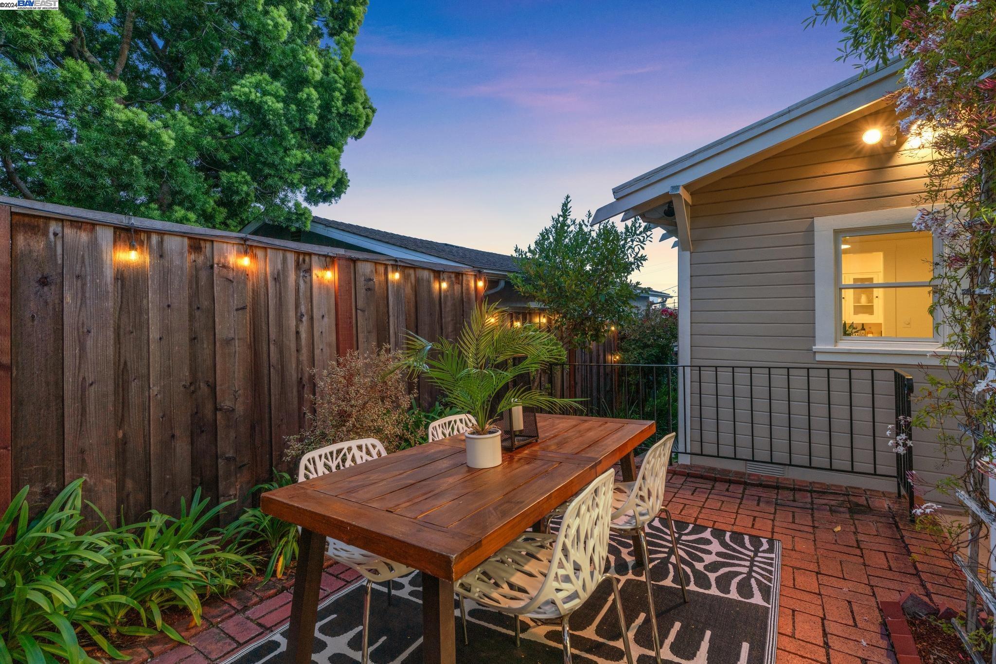 2720 MADELINE STREET