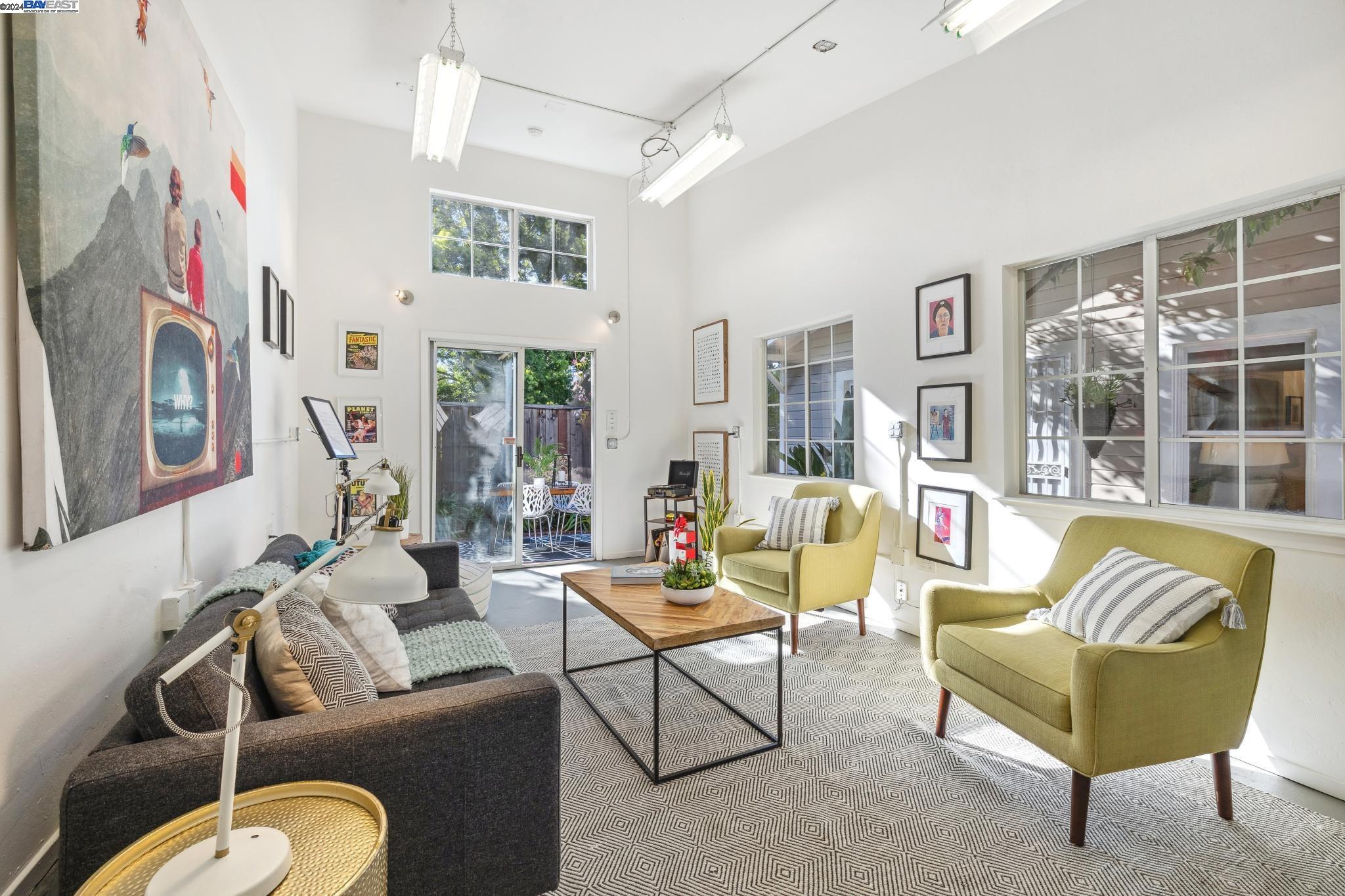 2720 MADELINE STREET