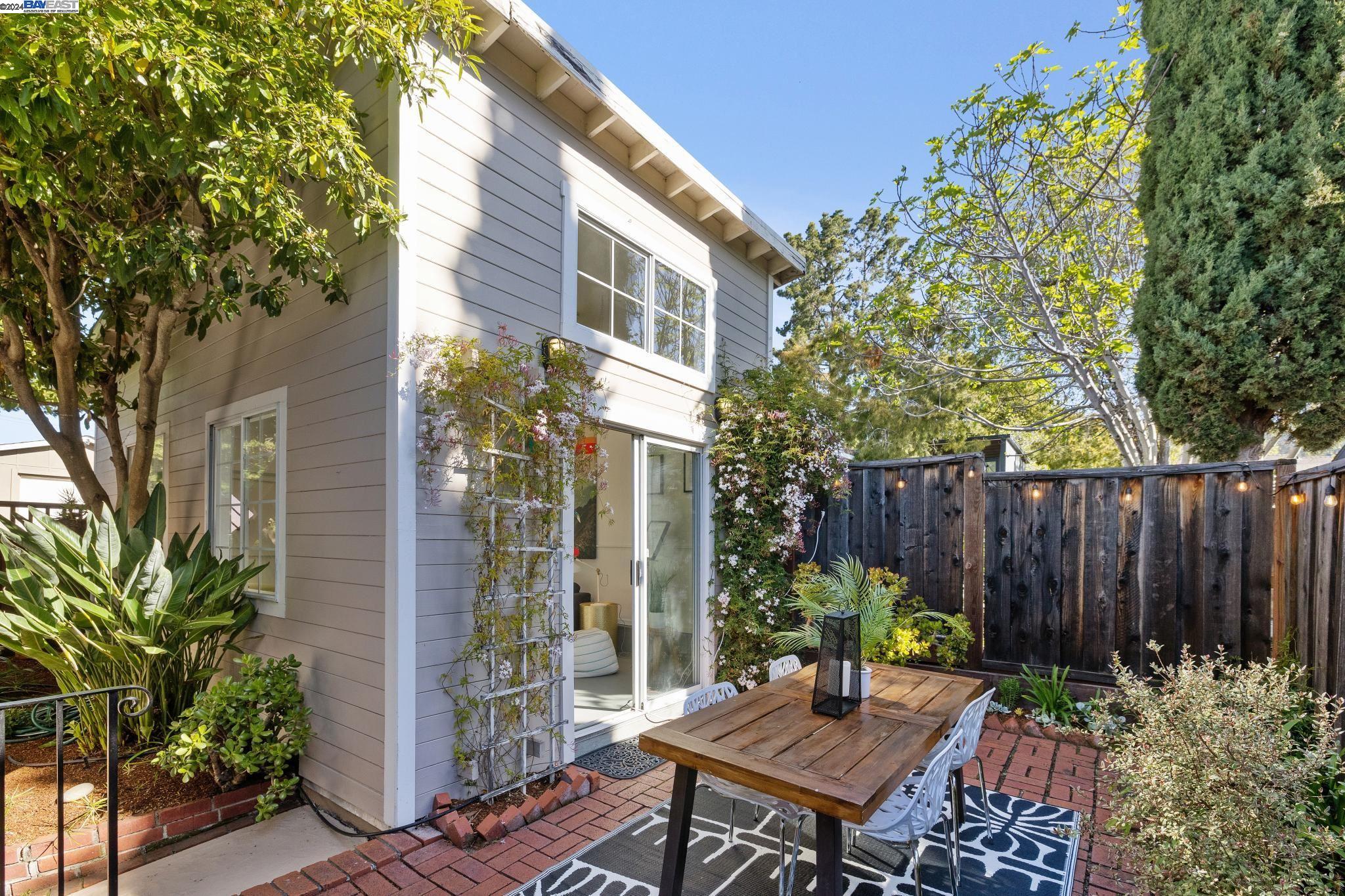 2720 MADELINE STREET