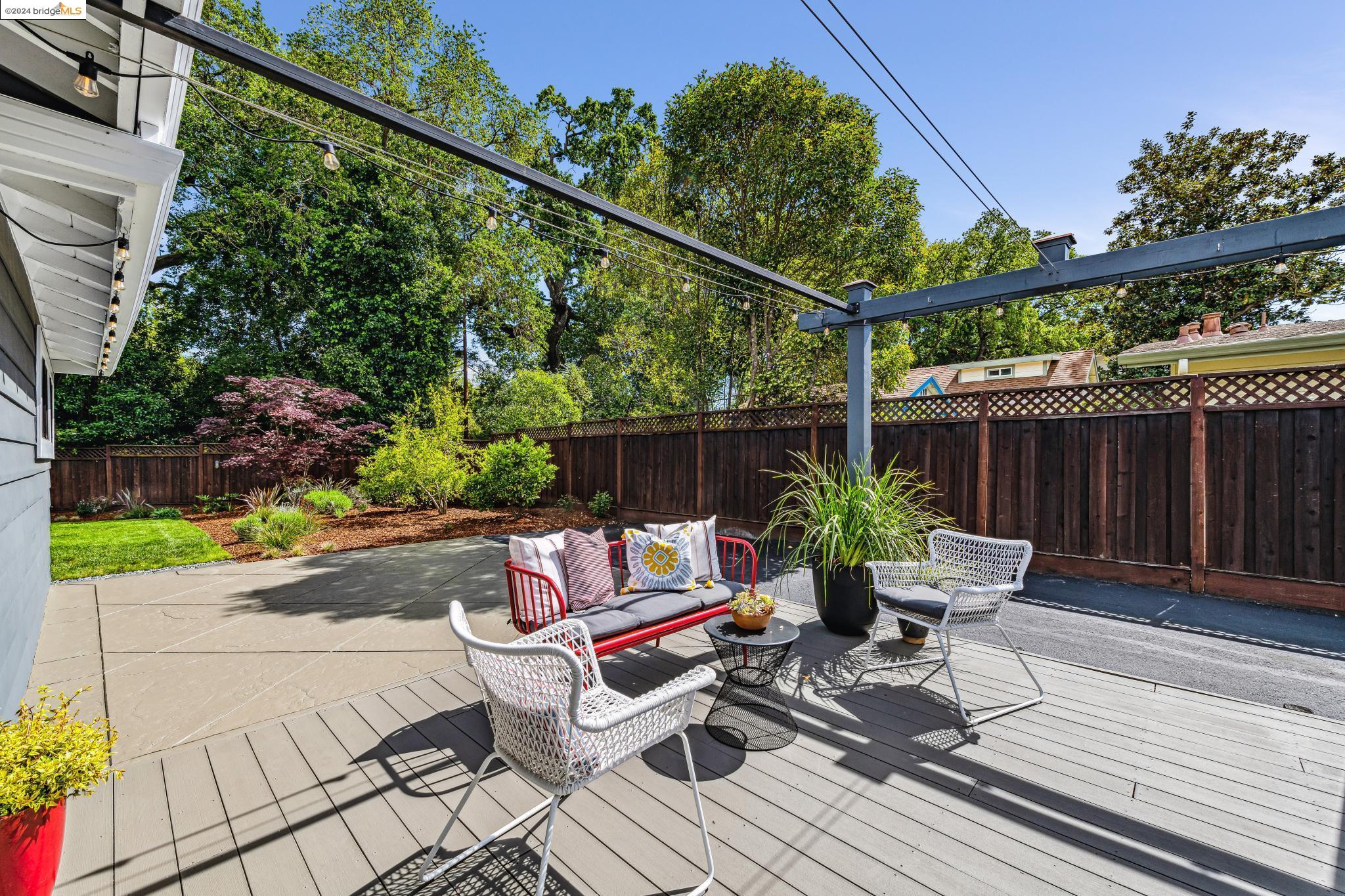 141 Camelia Ln