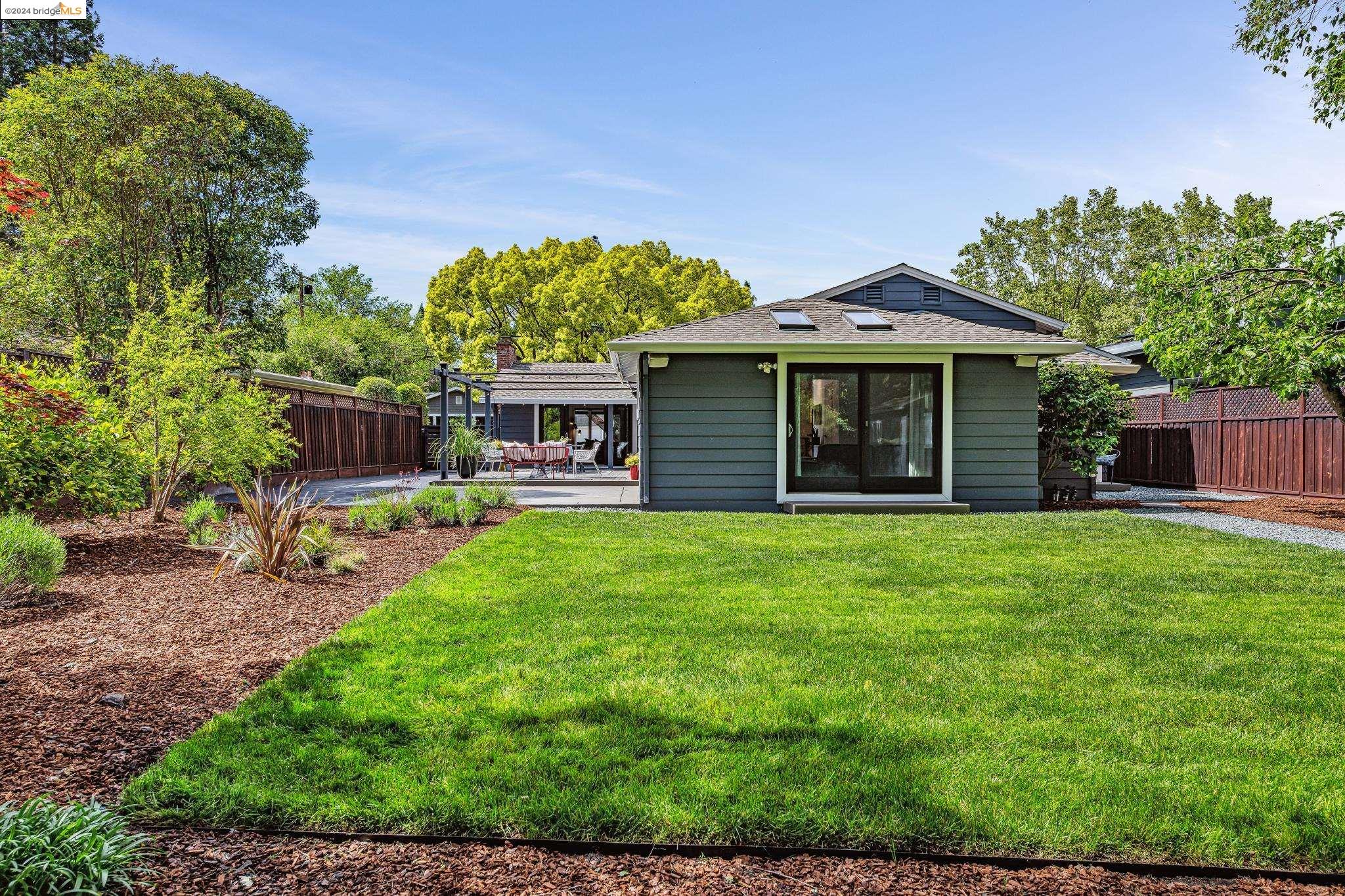 141 Camelia Ln