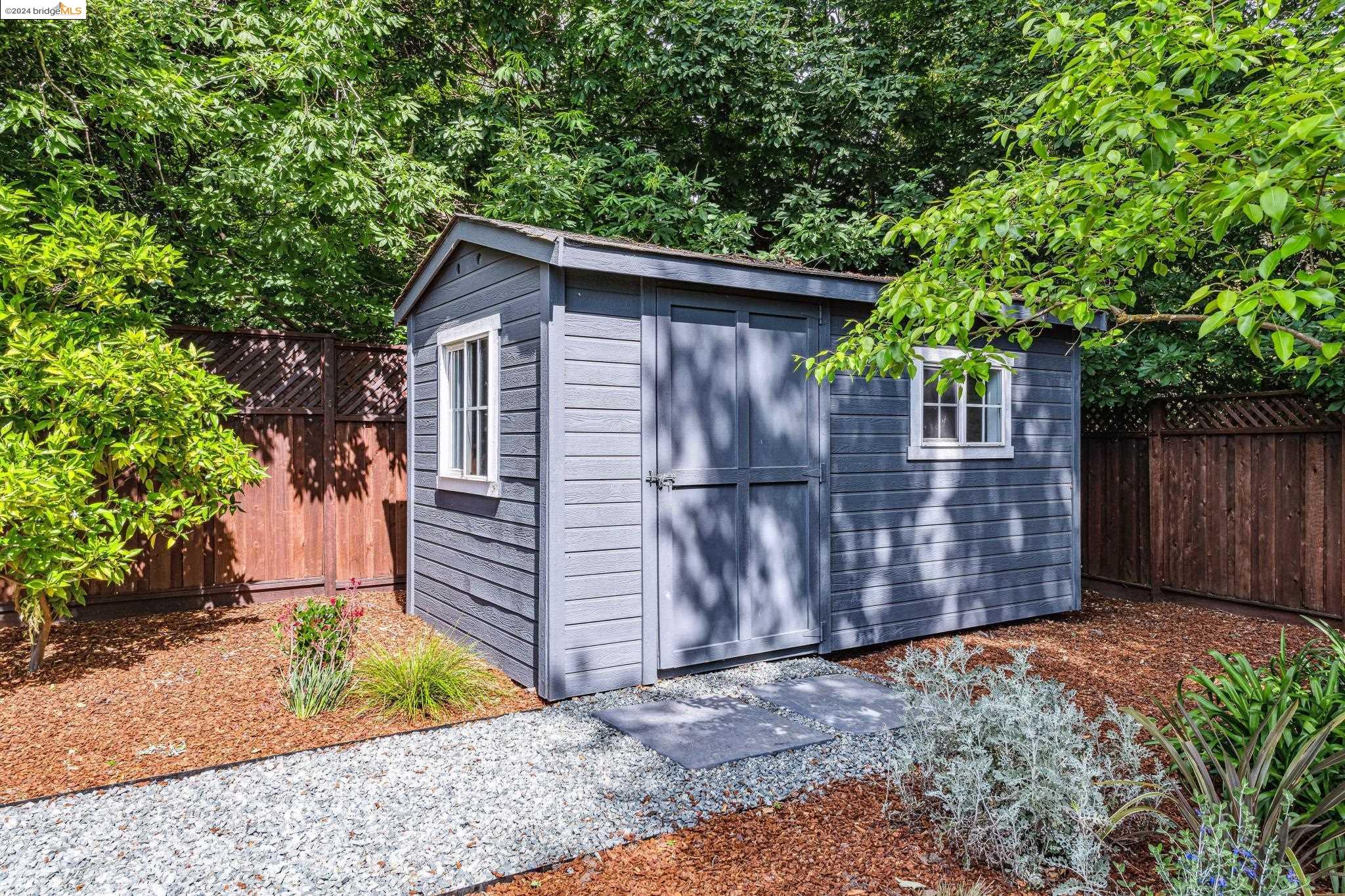 141 Camelia Ln
