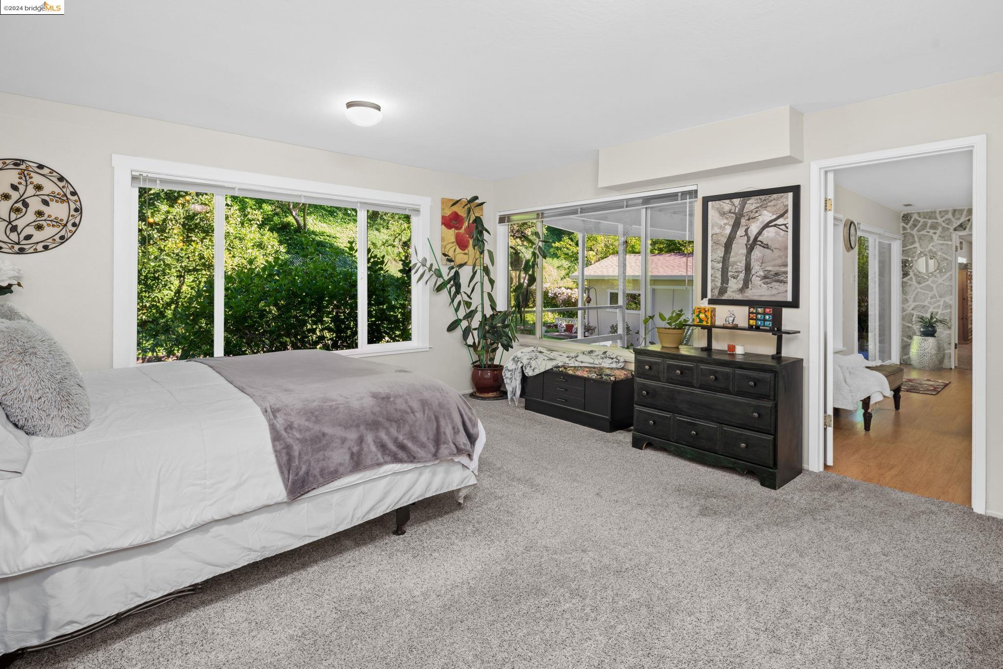 5412 Sobrante Ave