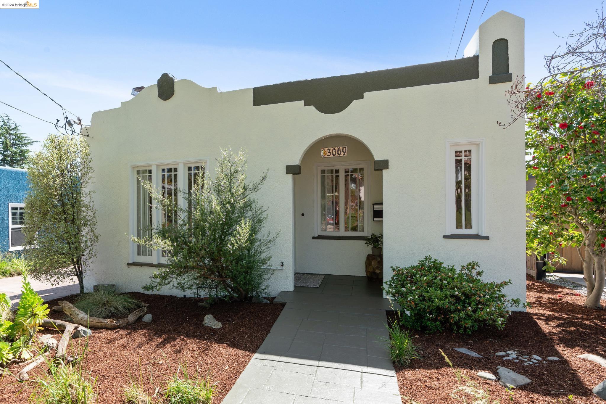 3069 California St