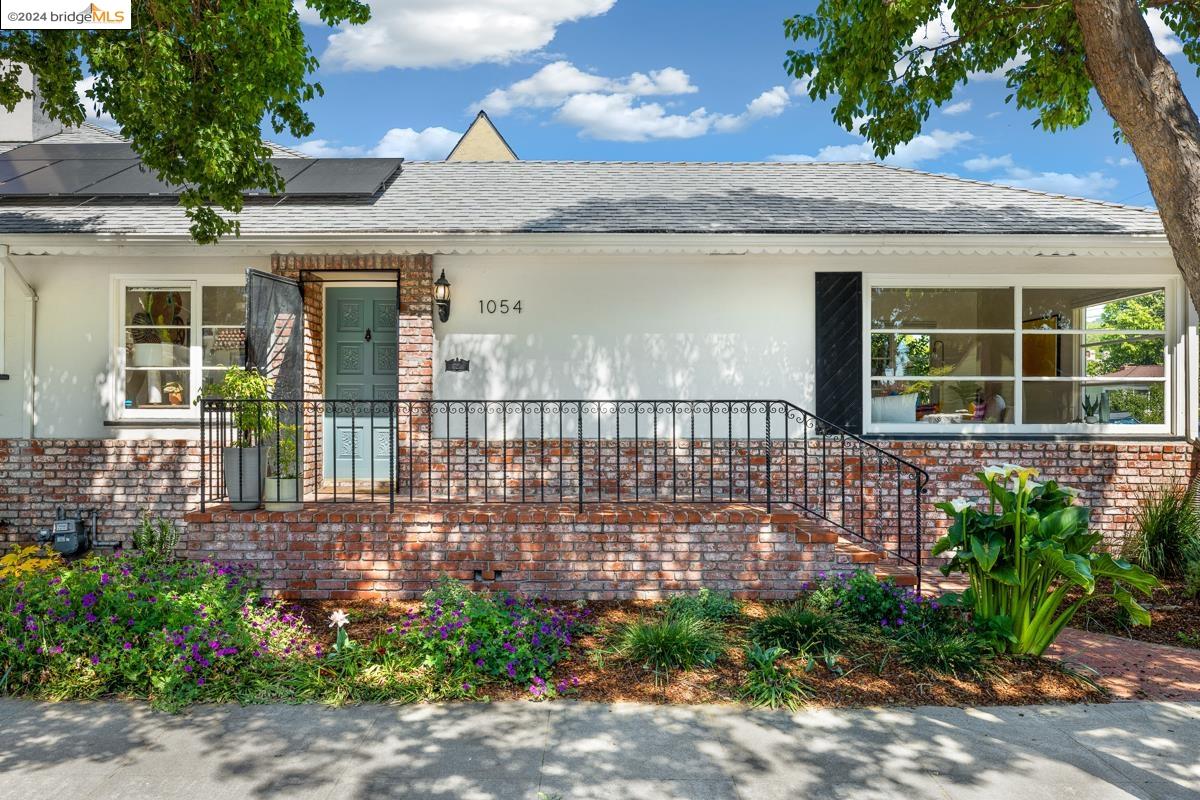 1054 San Jose St