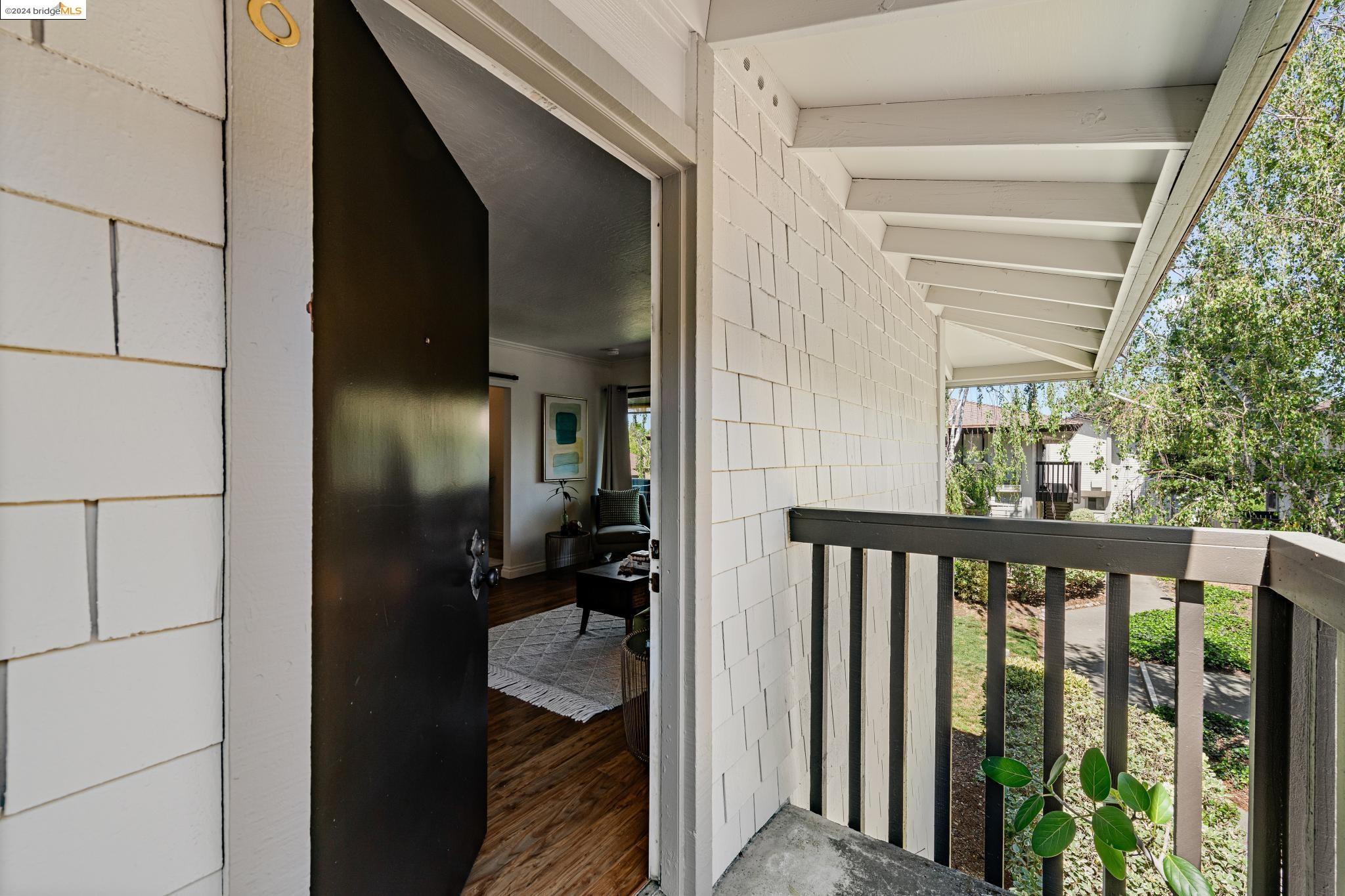 1435 Marchbanks Drive # 8