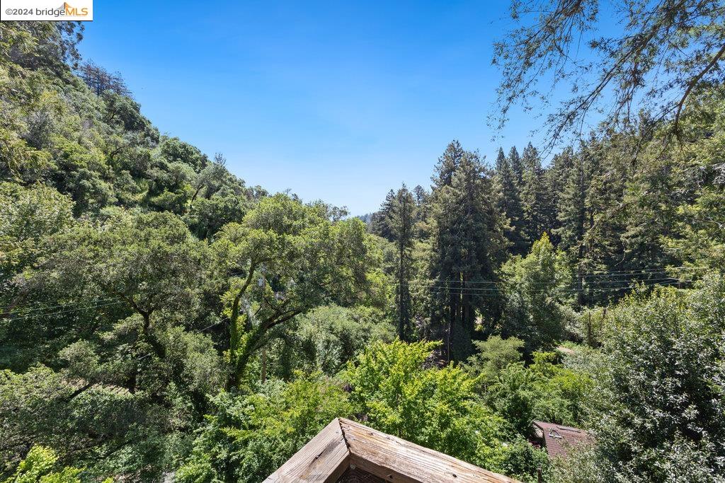 340 Redwood Hwy
