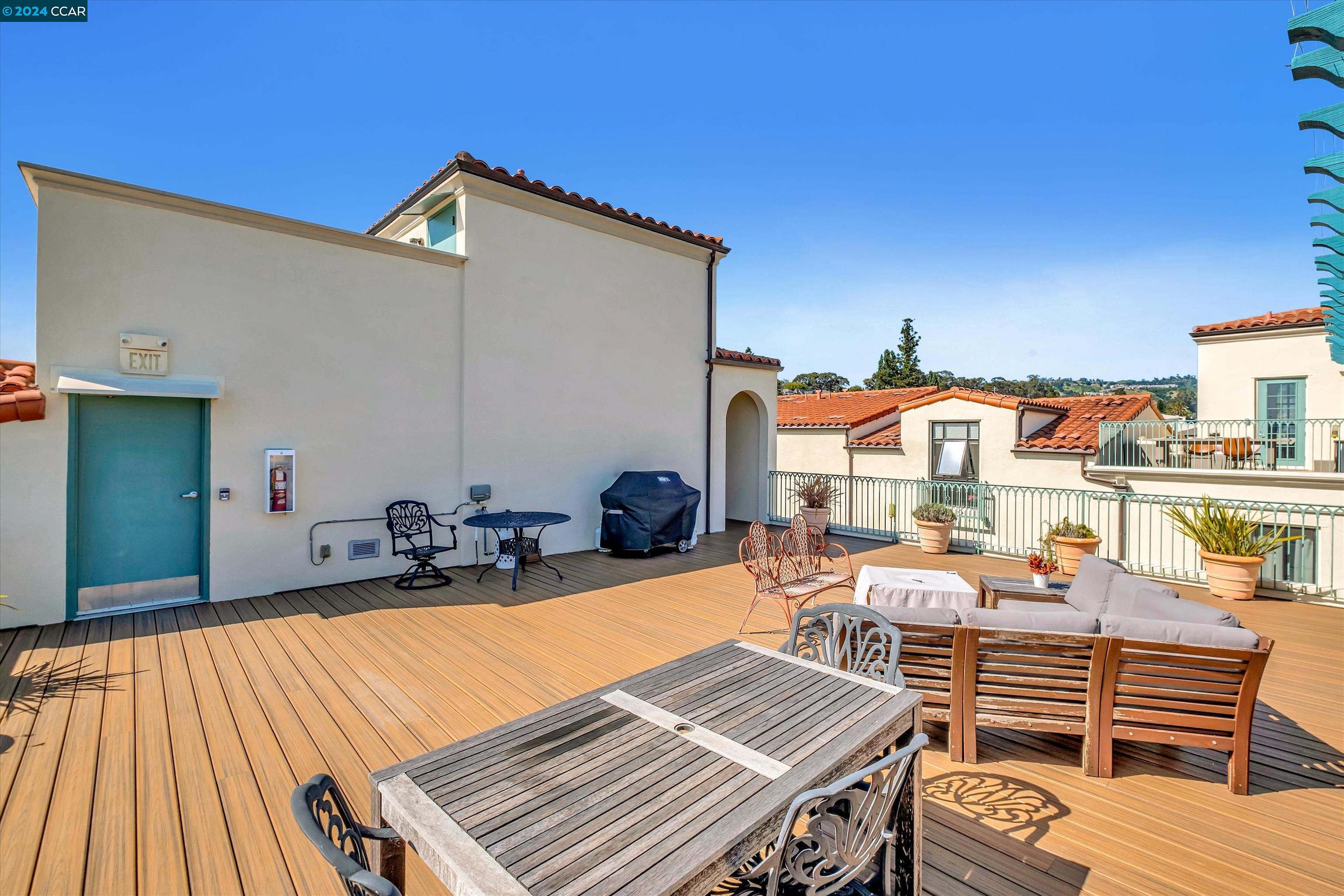 4395 Piedmont Ave # O206