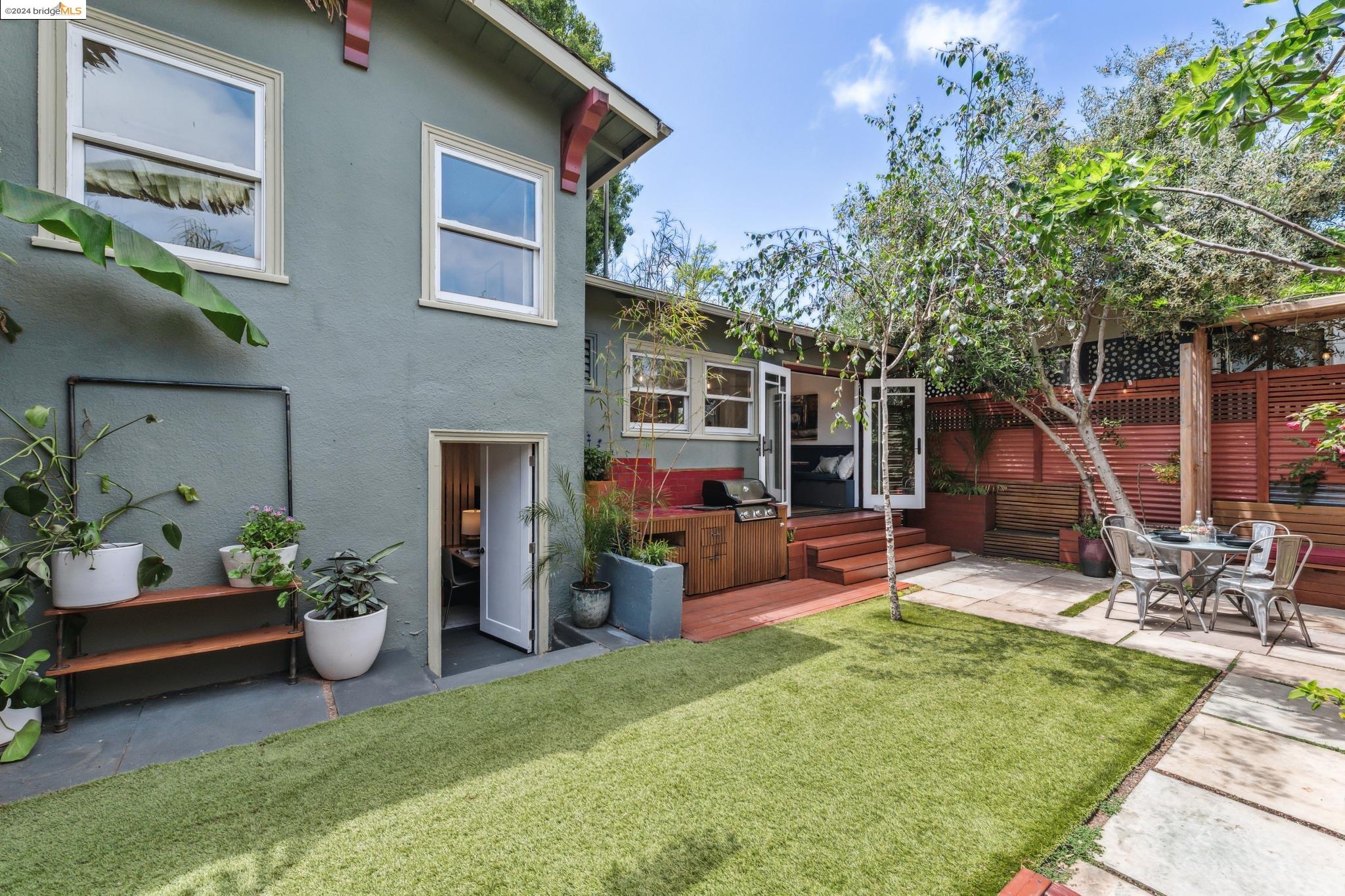 462 Rich St