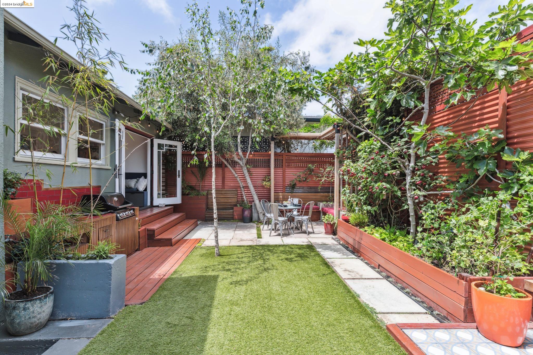 462 Rich St