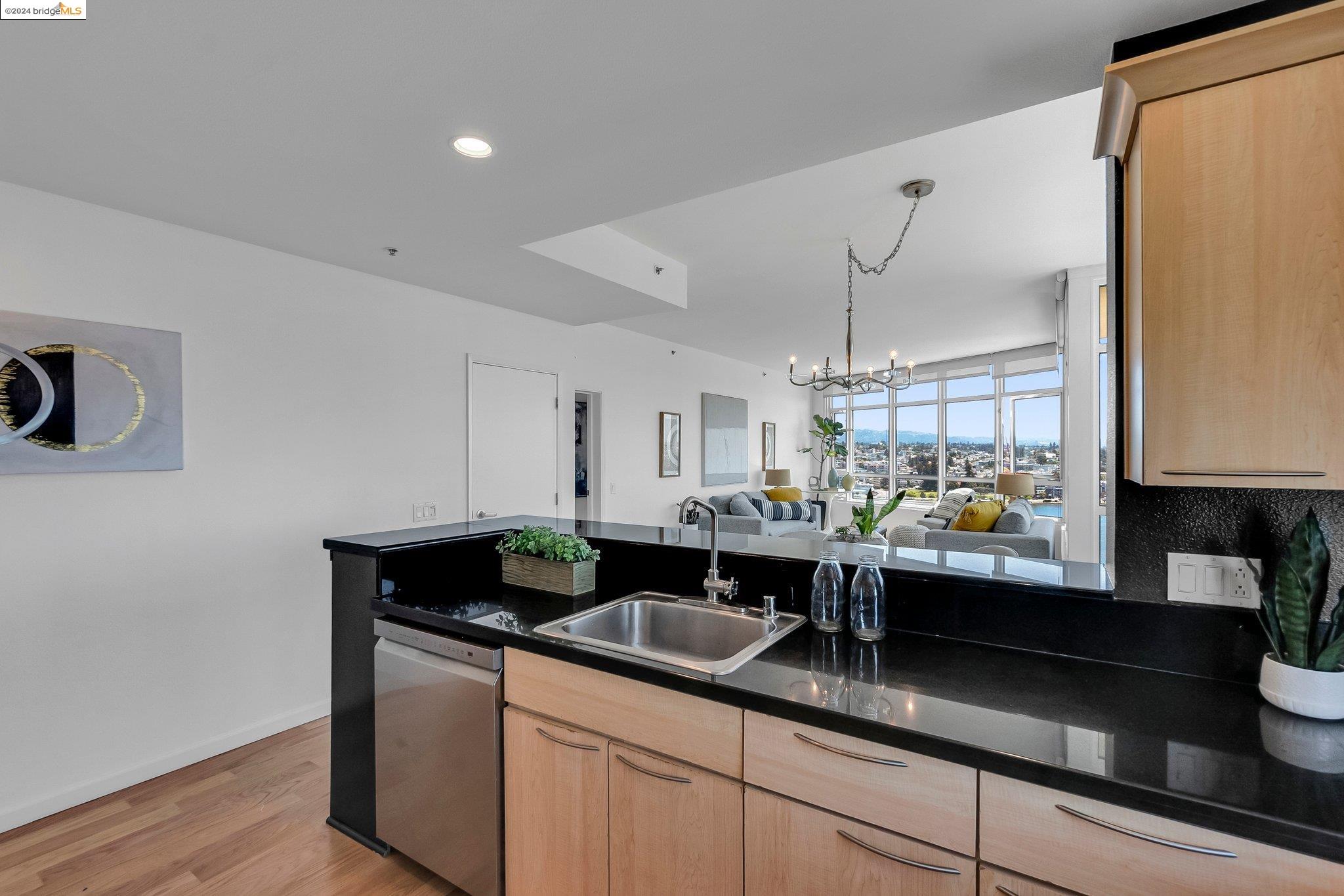 1 Lakeside Dr # 1804