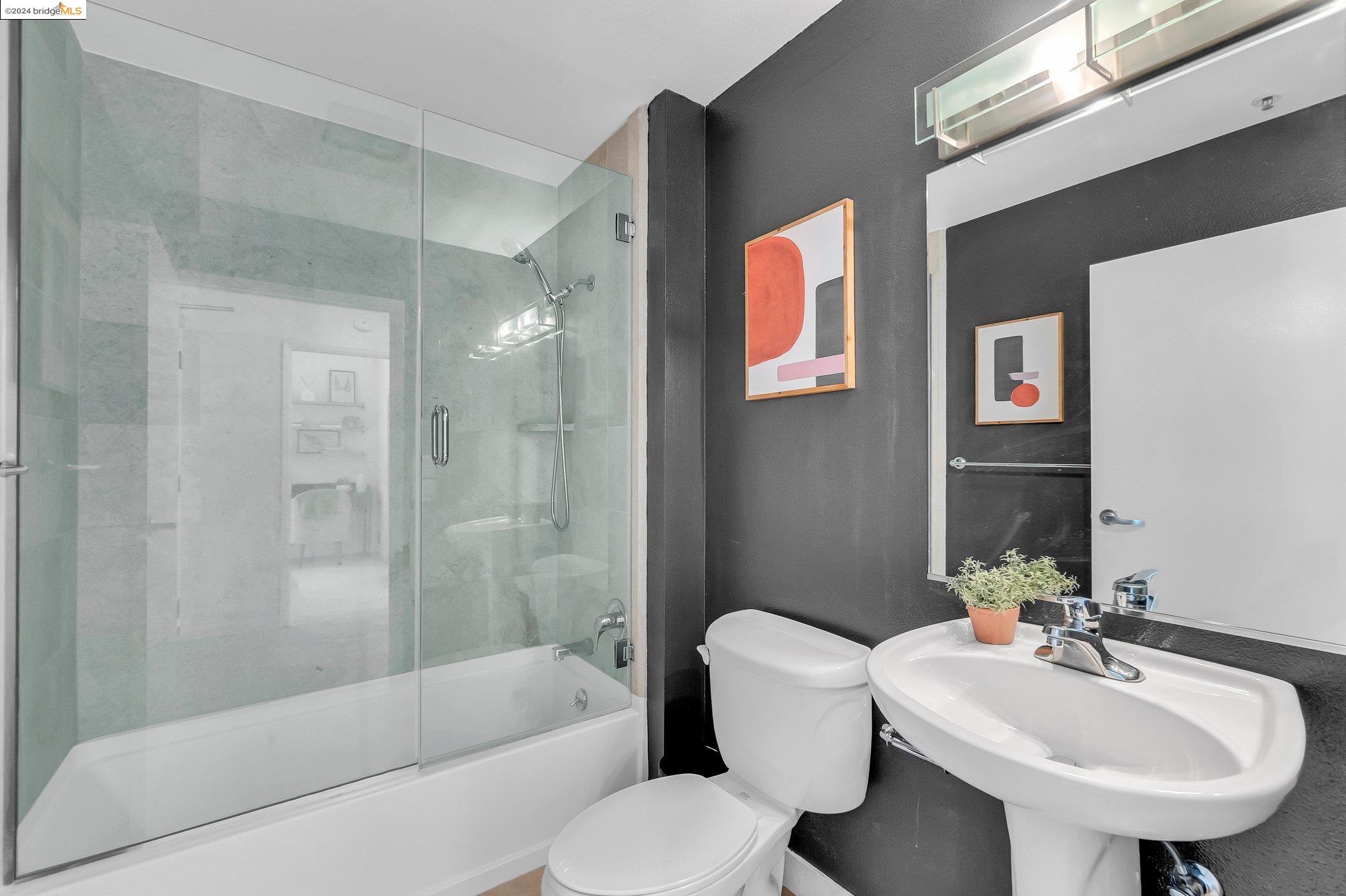 1 Lakeside Dr # 1804