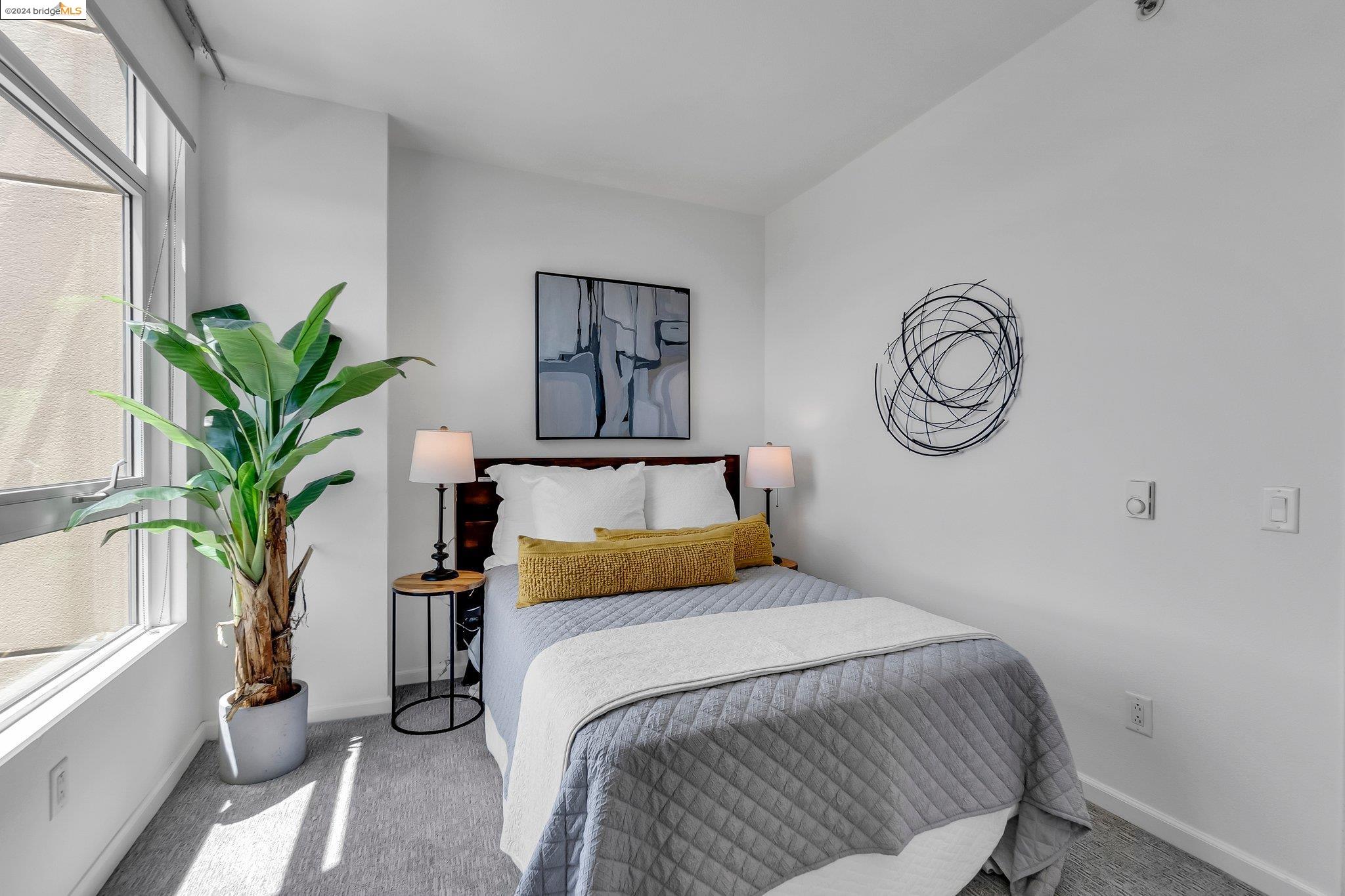 1 Lakeside Dr # 1804