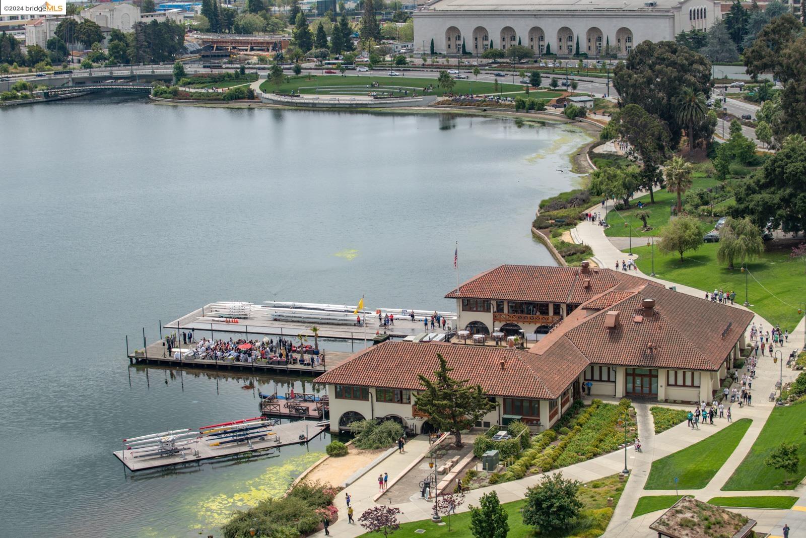 1 Lakeside Dr # 1804