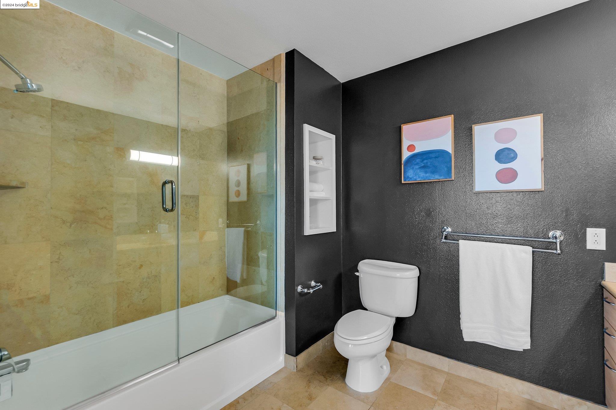 1 Lakeside Dr # 1804