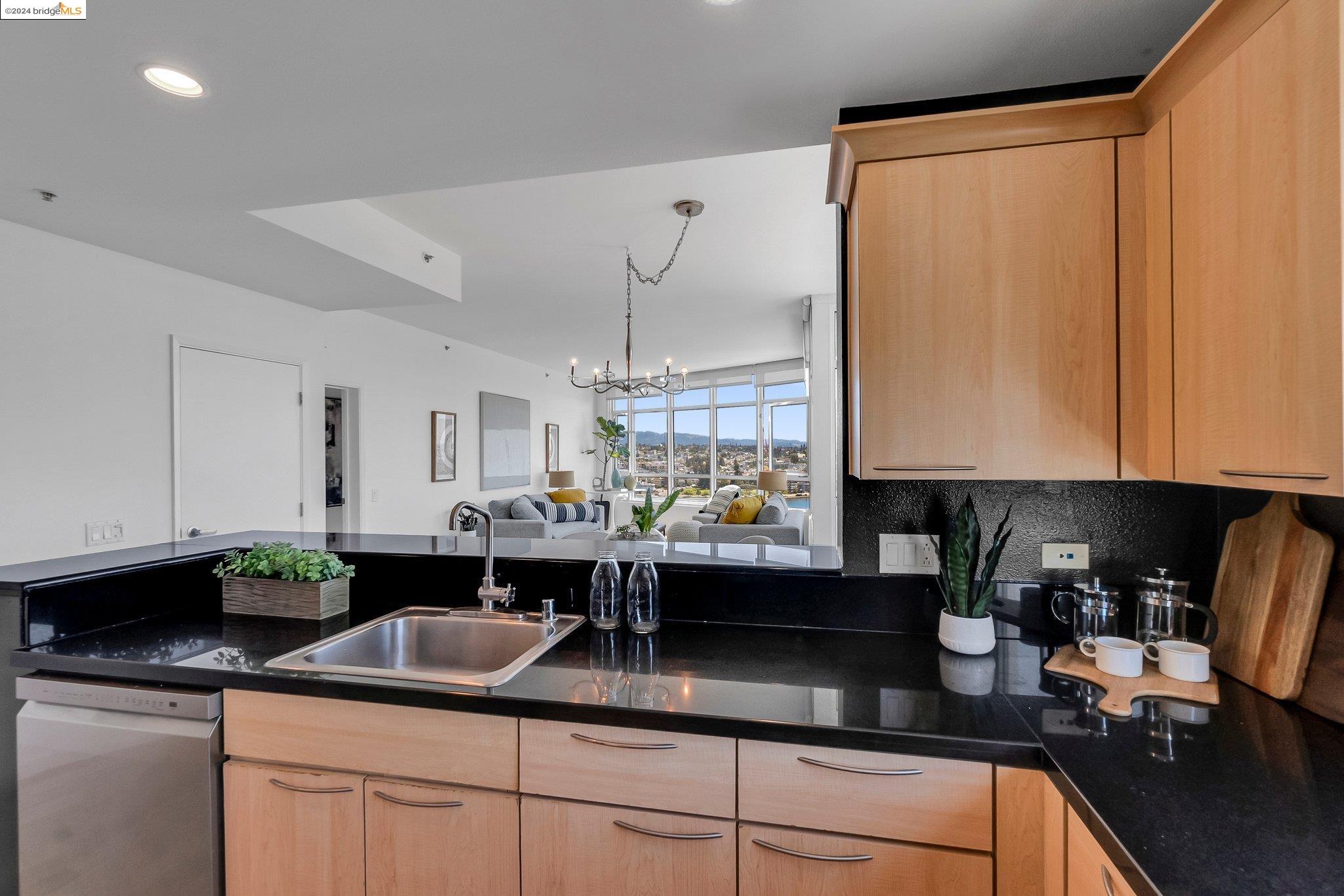 1 Lakeside Dr # 1804