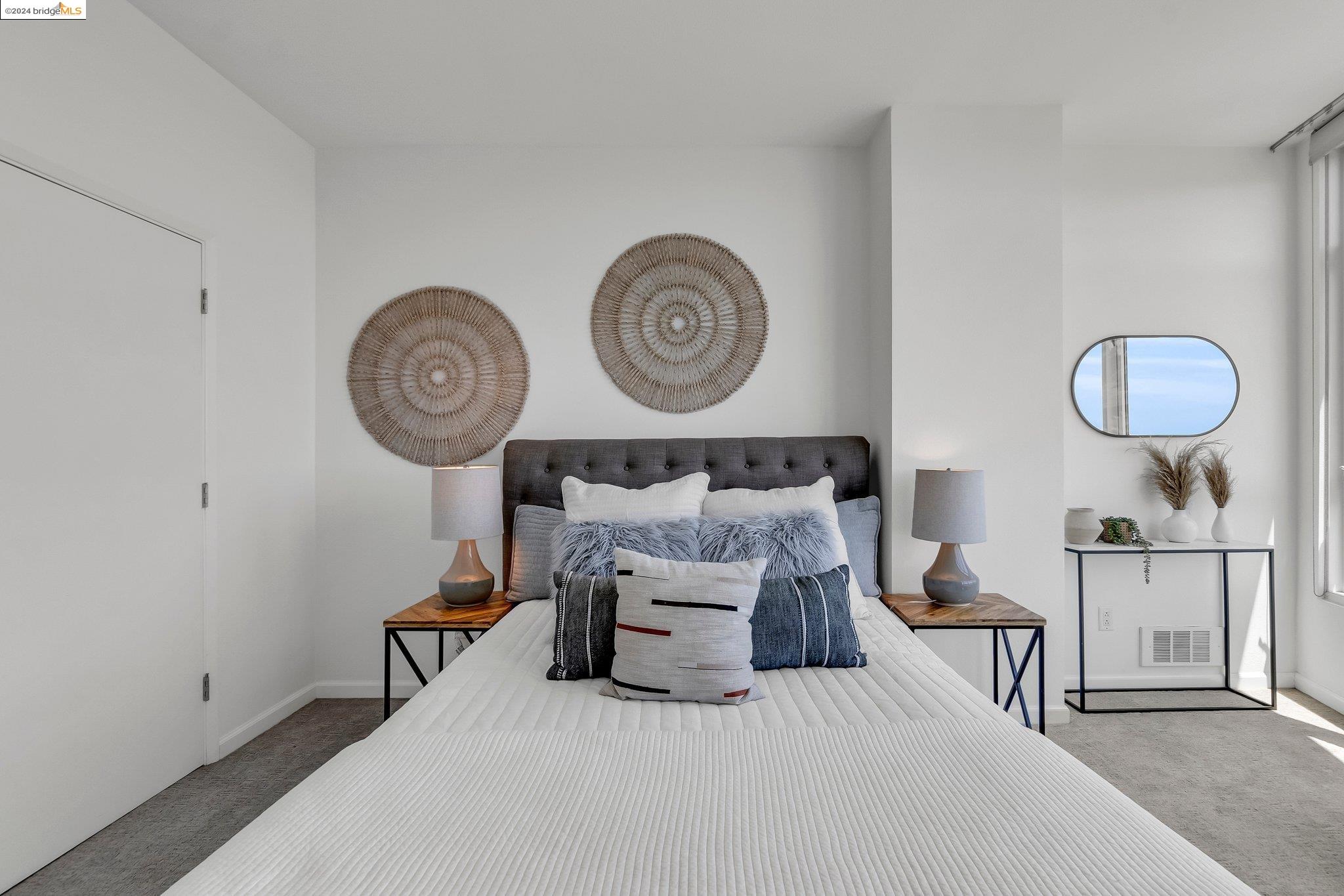 1 Lakeside Dr # 1804