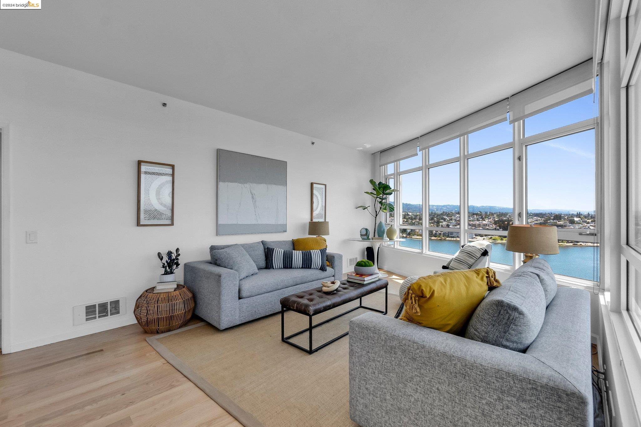 1 Lakeside Dr # 1804