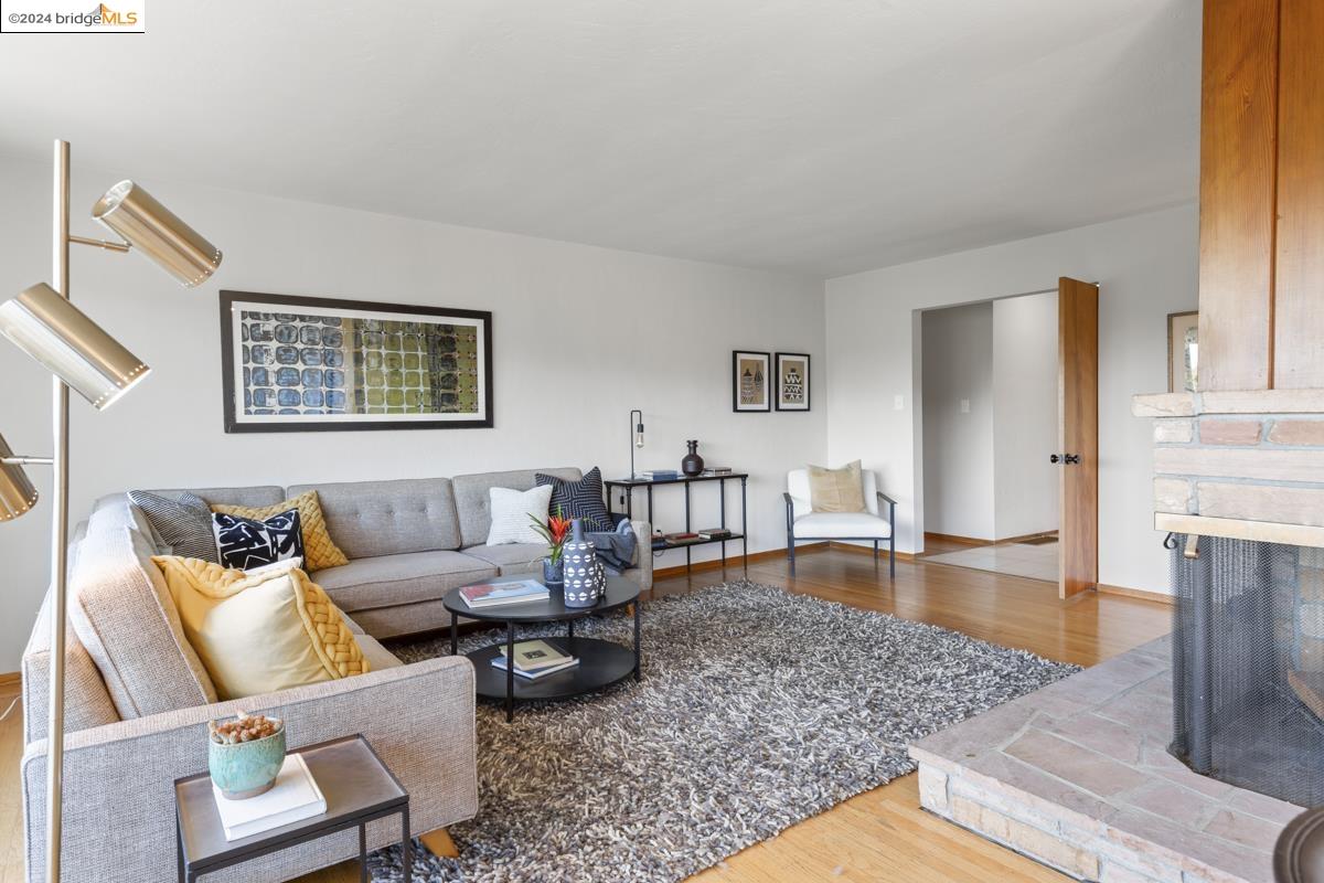 3378 Revere Ave