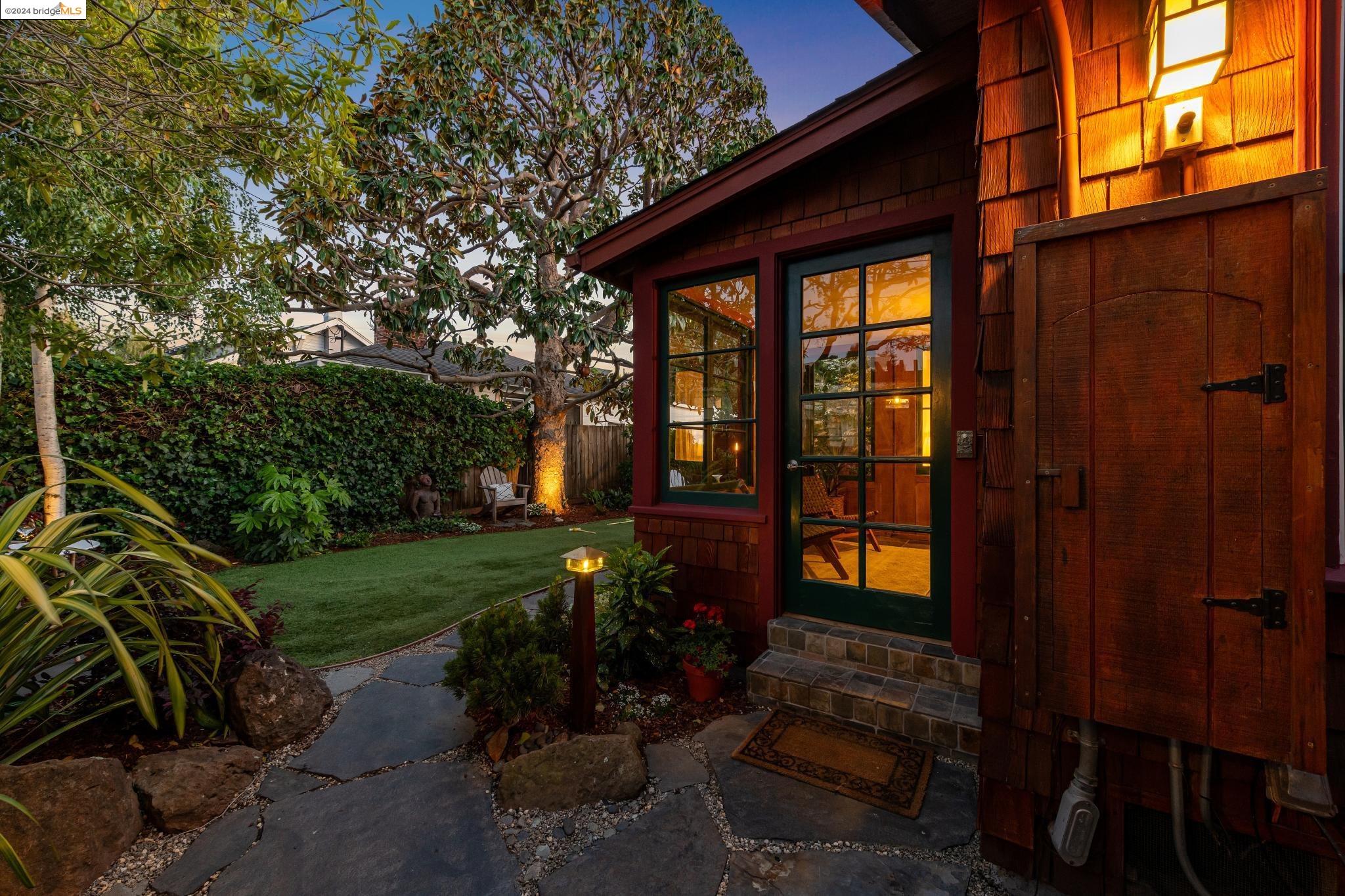 1626 Chestnut Street