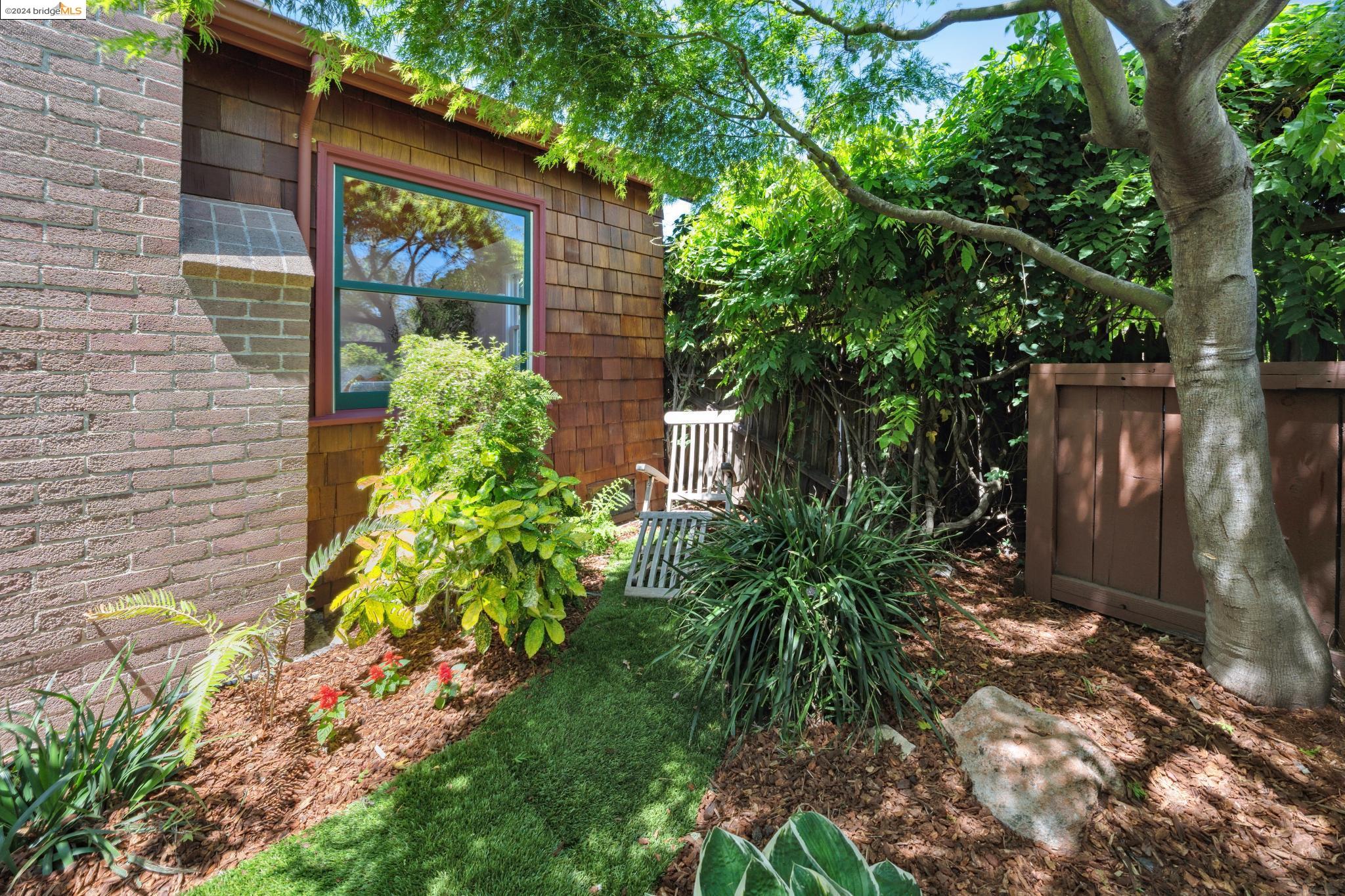 1626 Chestnut Street