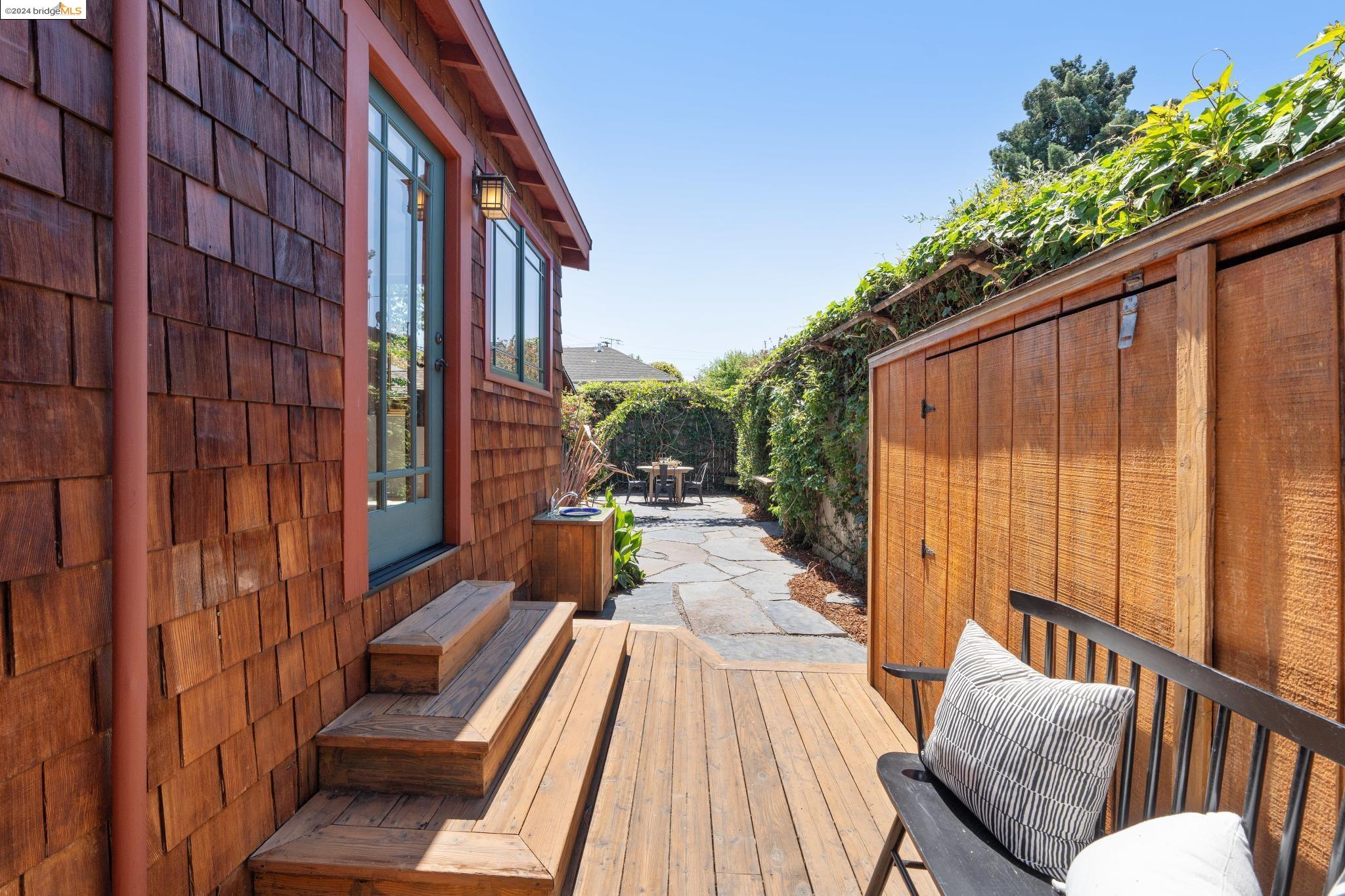 1626 Chestnut Street