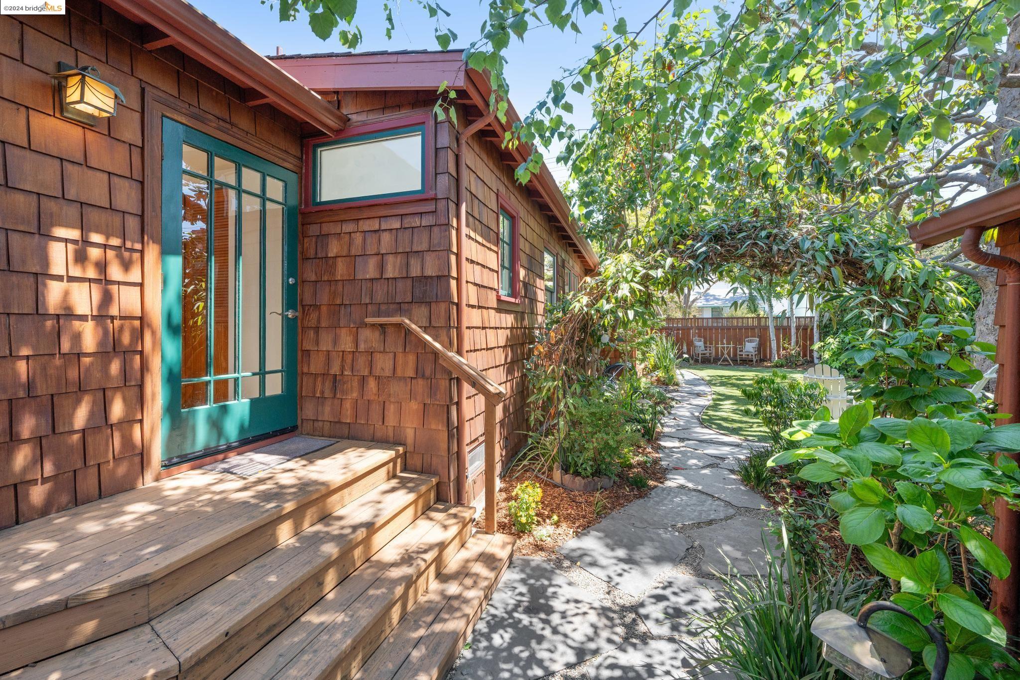 1626 Chestnut Street