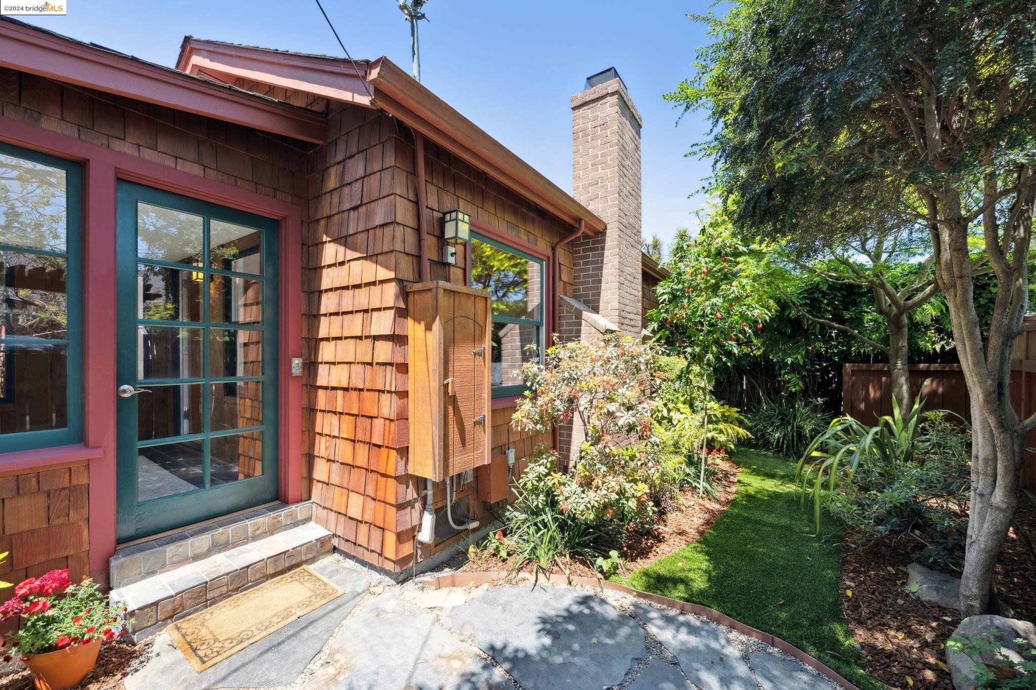 1626 Chestnut Street