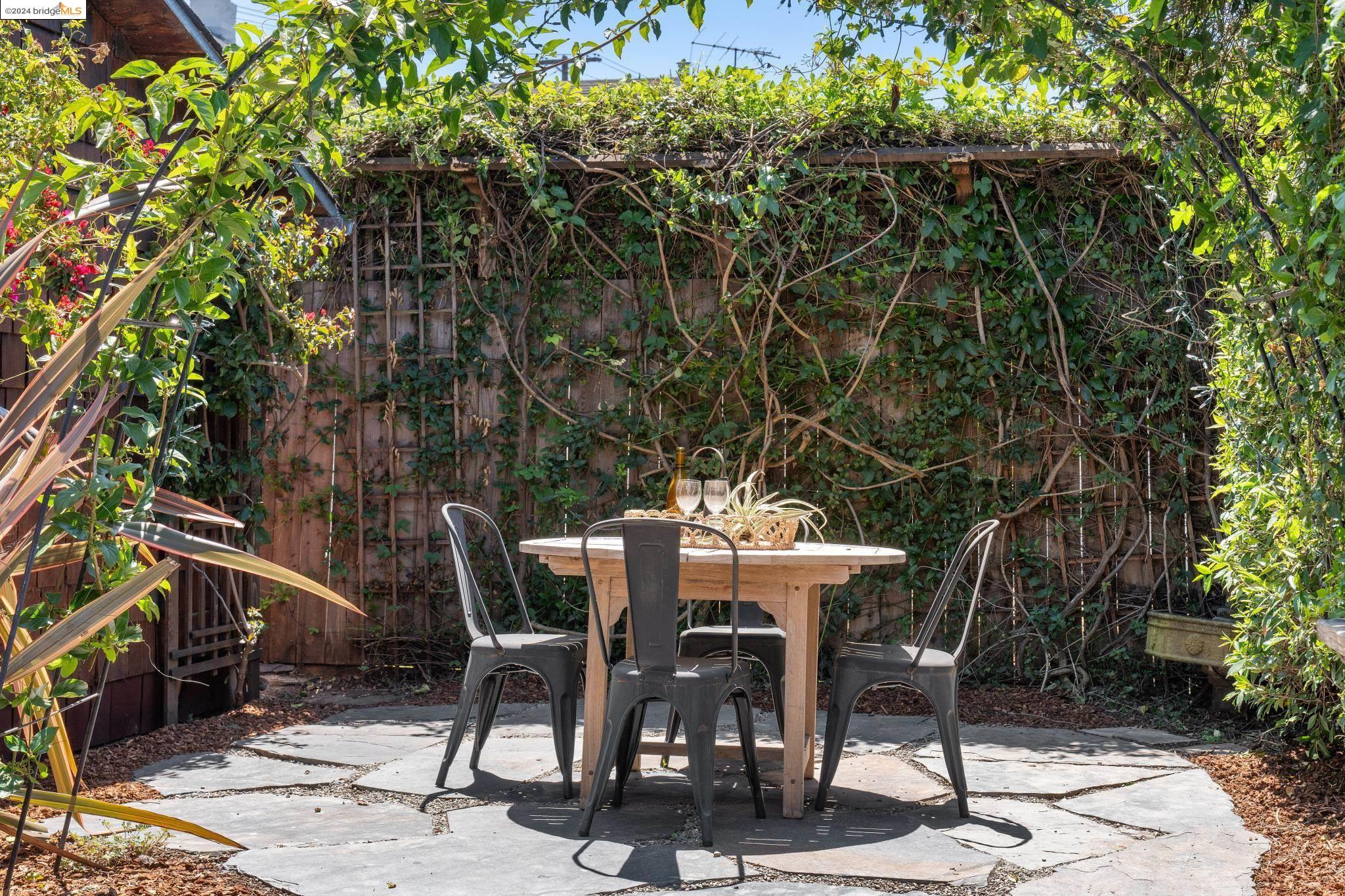 1626 Chestnut Street